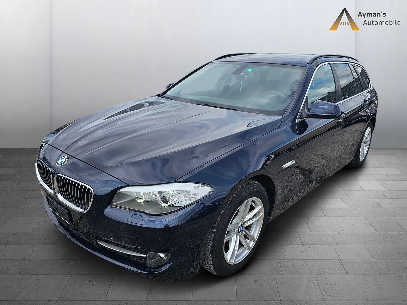 BMW 528i xDrive Touring Steptronic-image-1