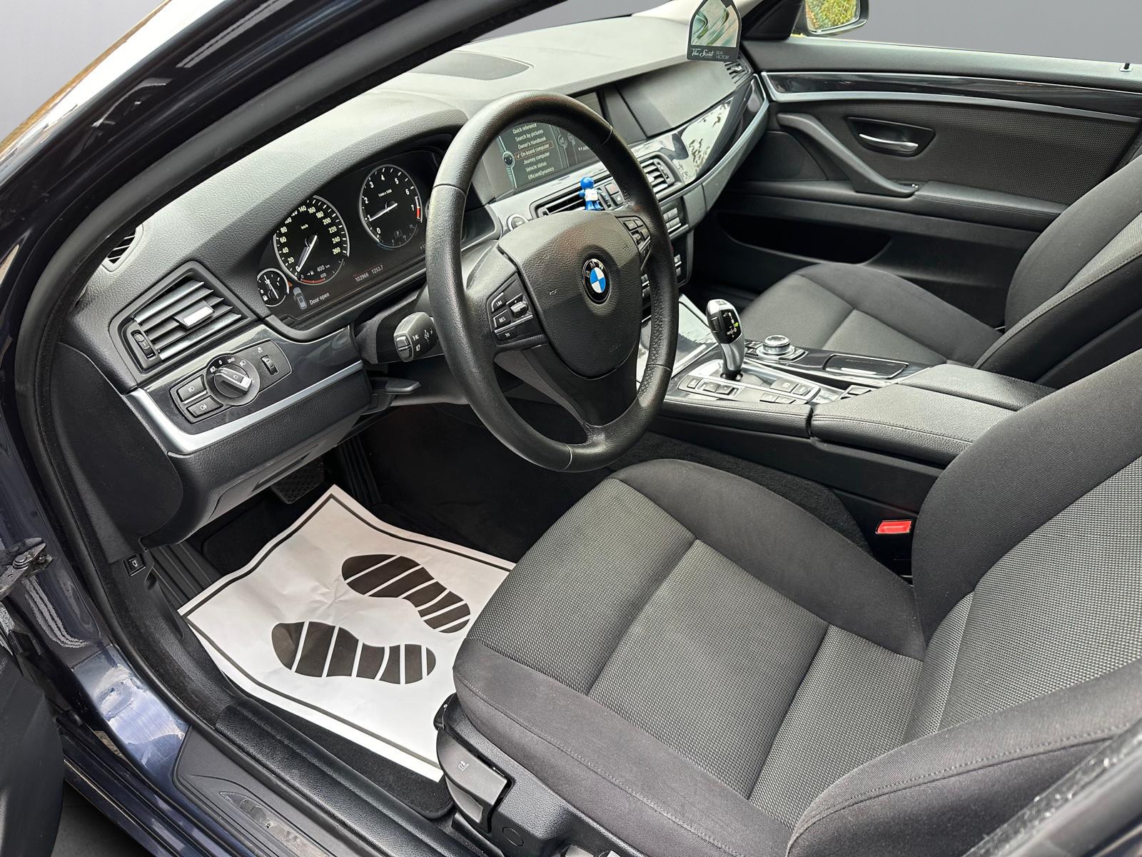 BMW 528i xDrive Touring Steptronic-image-6