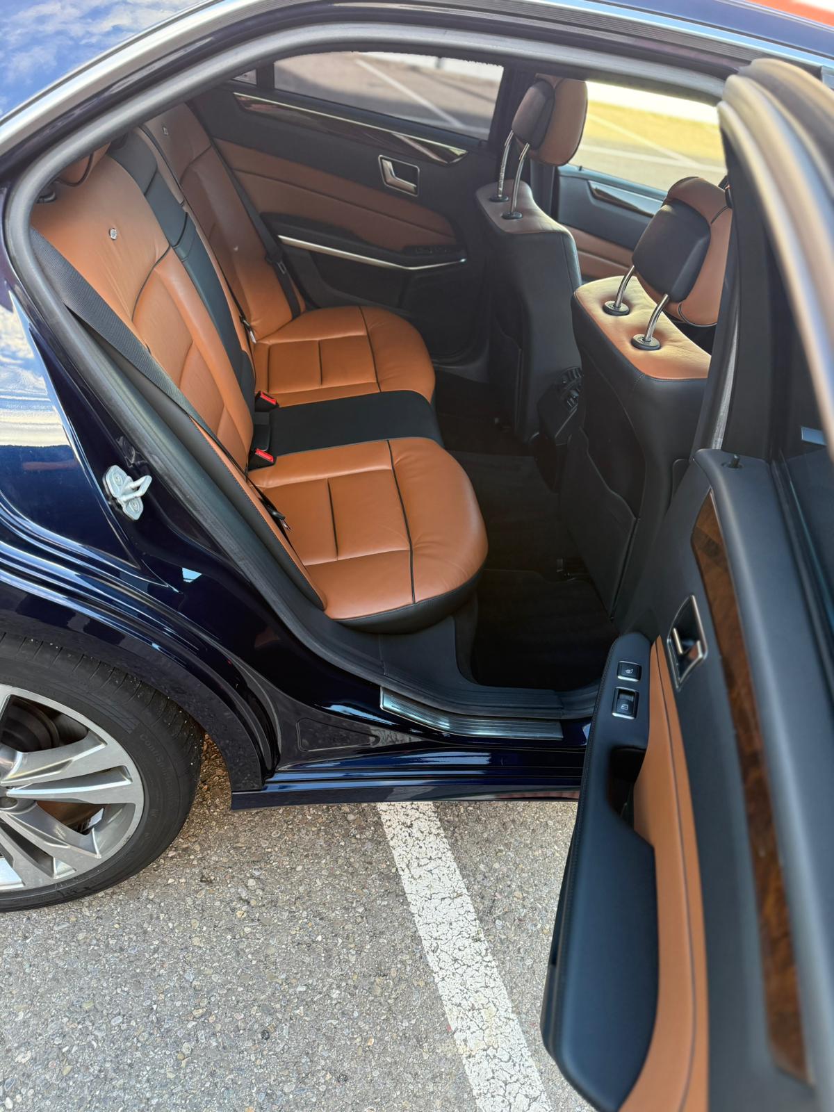 MERCEDES-BENZ E 400 Avantgarde 4Matic 7G-Tronic-image-8