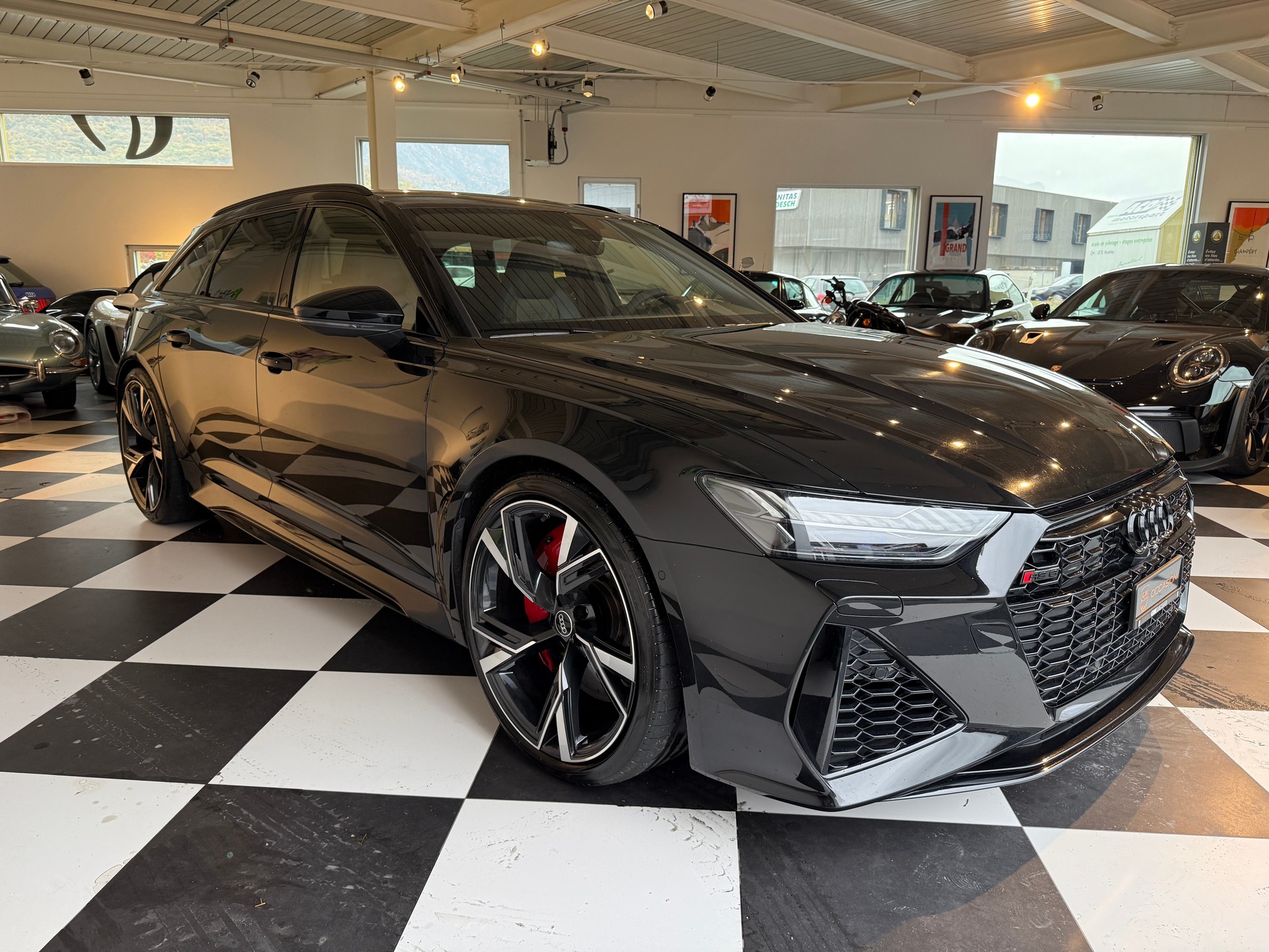 AUDI RS6 Avant 4.0 TFSI V8 quattro-image-5
