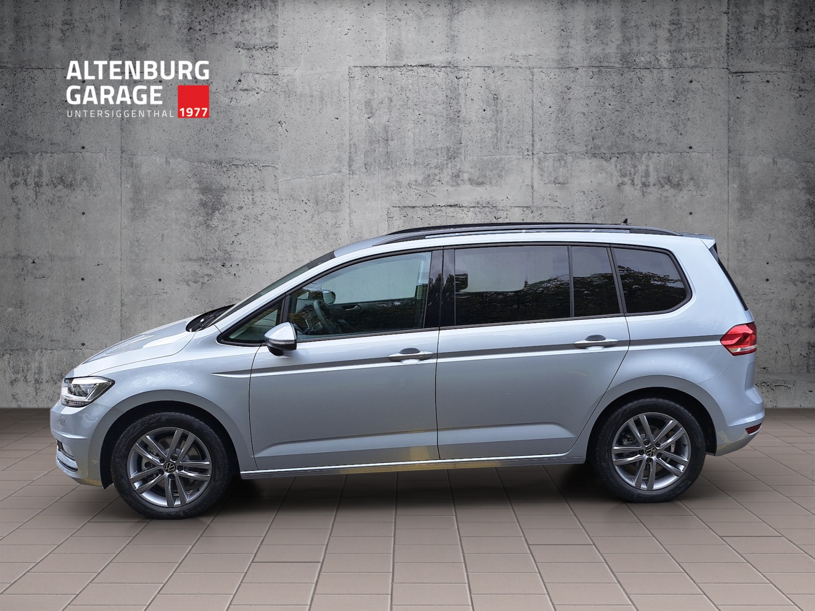 VW Touran 1.5 TSI Comfortline DSG-showroom-element-1