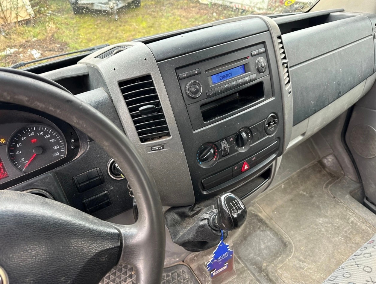 VW Crafter 35 2.5 TDI 136 PS-image-6