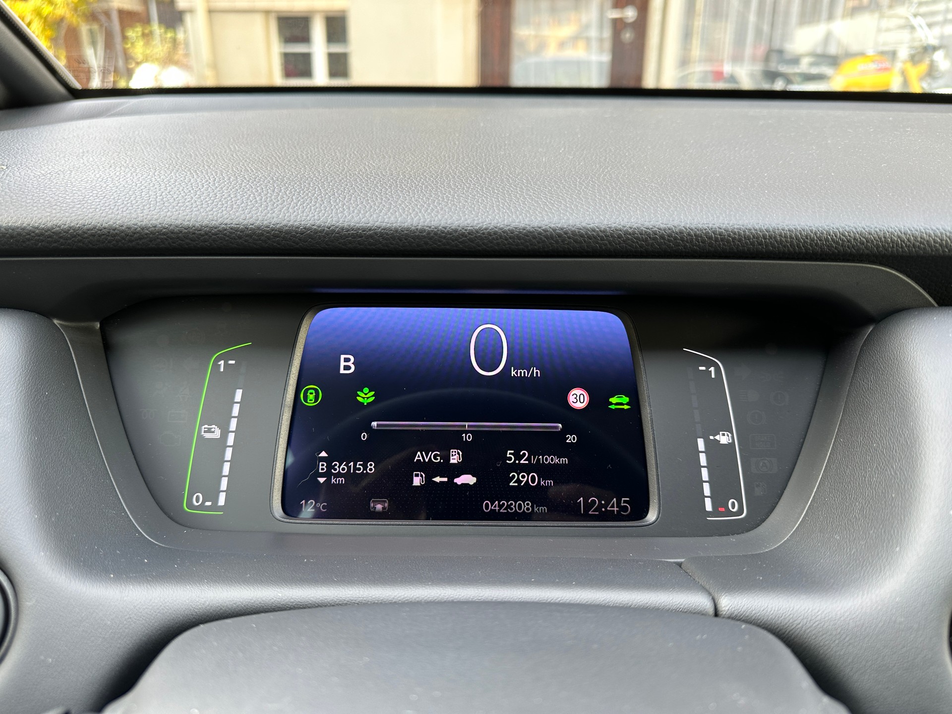 HONDA Jazz 1.5i-MMD Elegance E-CVT-image-6