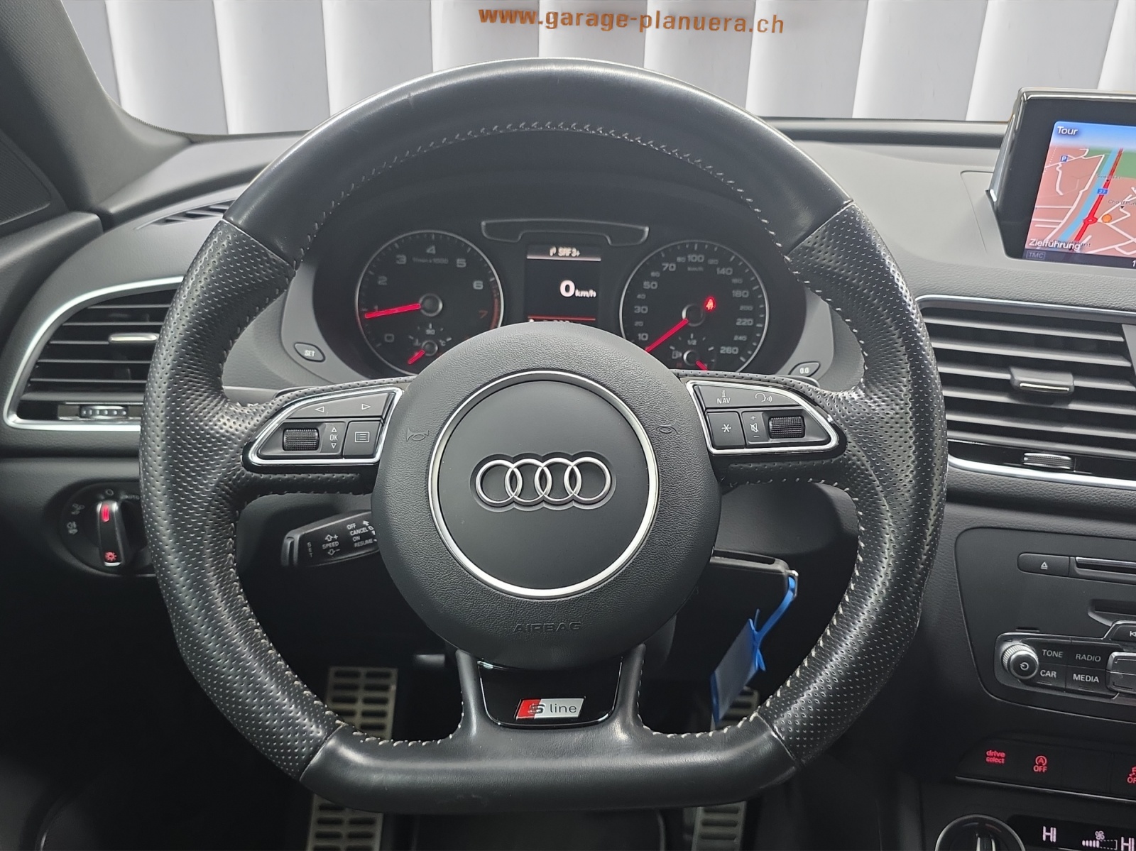 AUDI Q3 2.0 TFSI Sport quattro S-Tr.-image-7