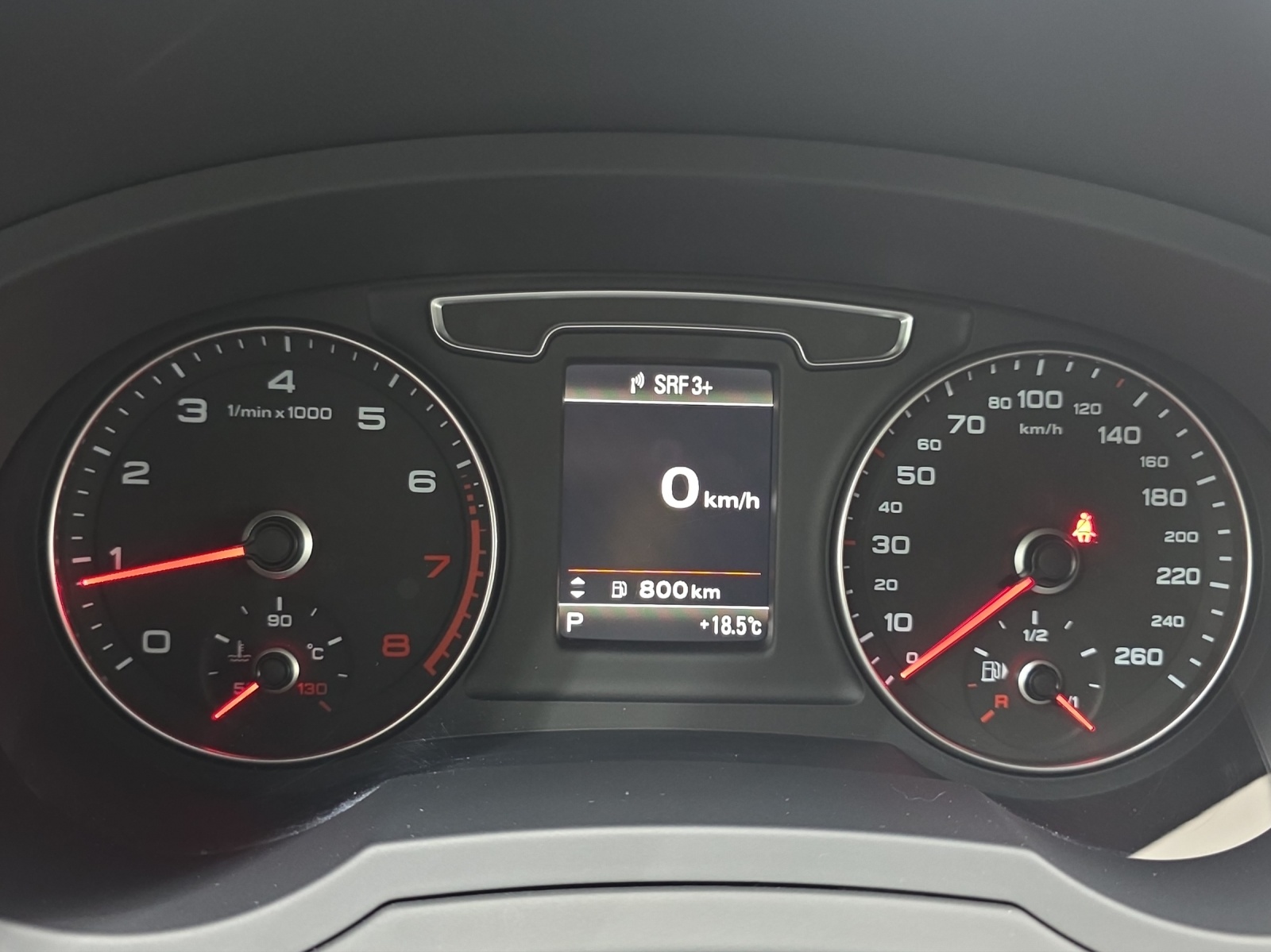 AUDI Q3 2.0 TFSI Sport quattro S-Tr.-image-6