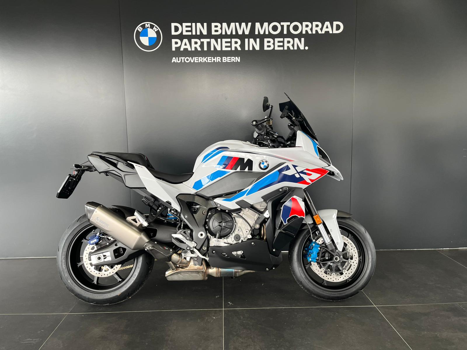 BMW M 1000 XR-image-0