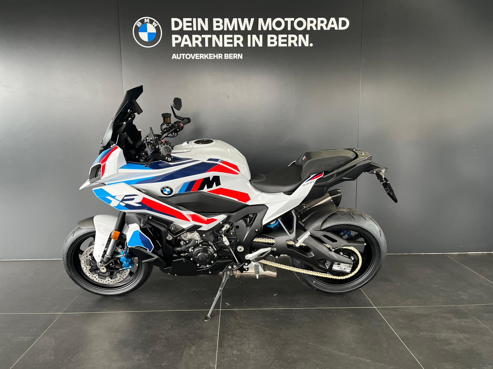 BMW M 1000 XR-image-3