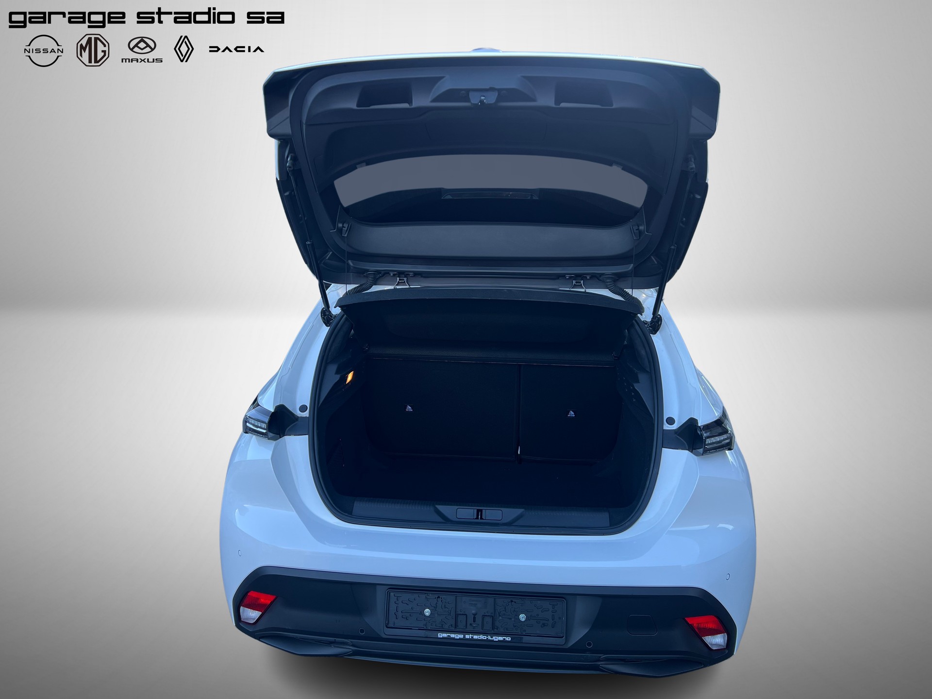 PEUGEOT 308 1.2 Pure Tech Active Pack EAT8-image-2