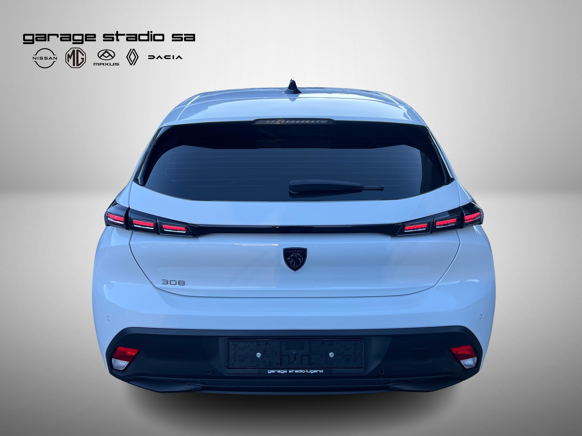 PEUGEOT 308 1.2 Pure Tech Active Pack EAT8-image-1
