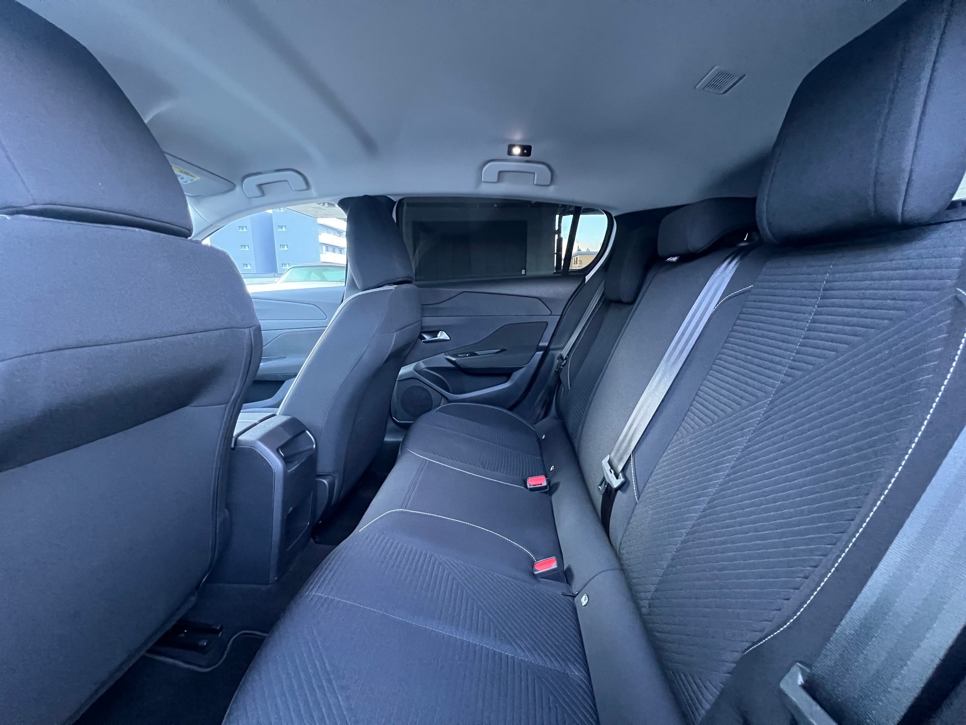 PEUGEOT 308 1.2 Pure Tech Active Pack EAT8-image-10