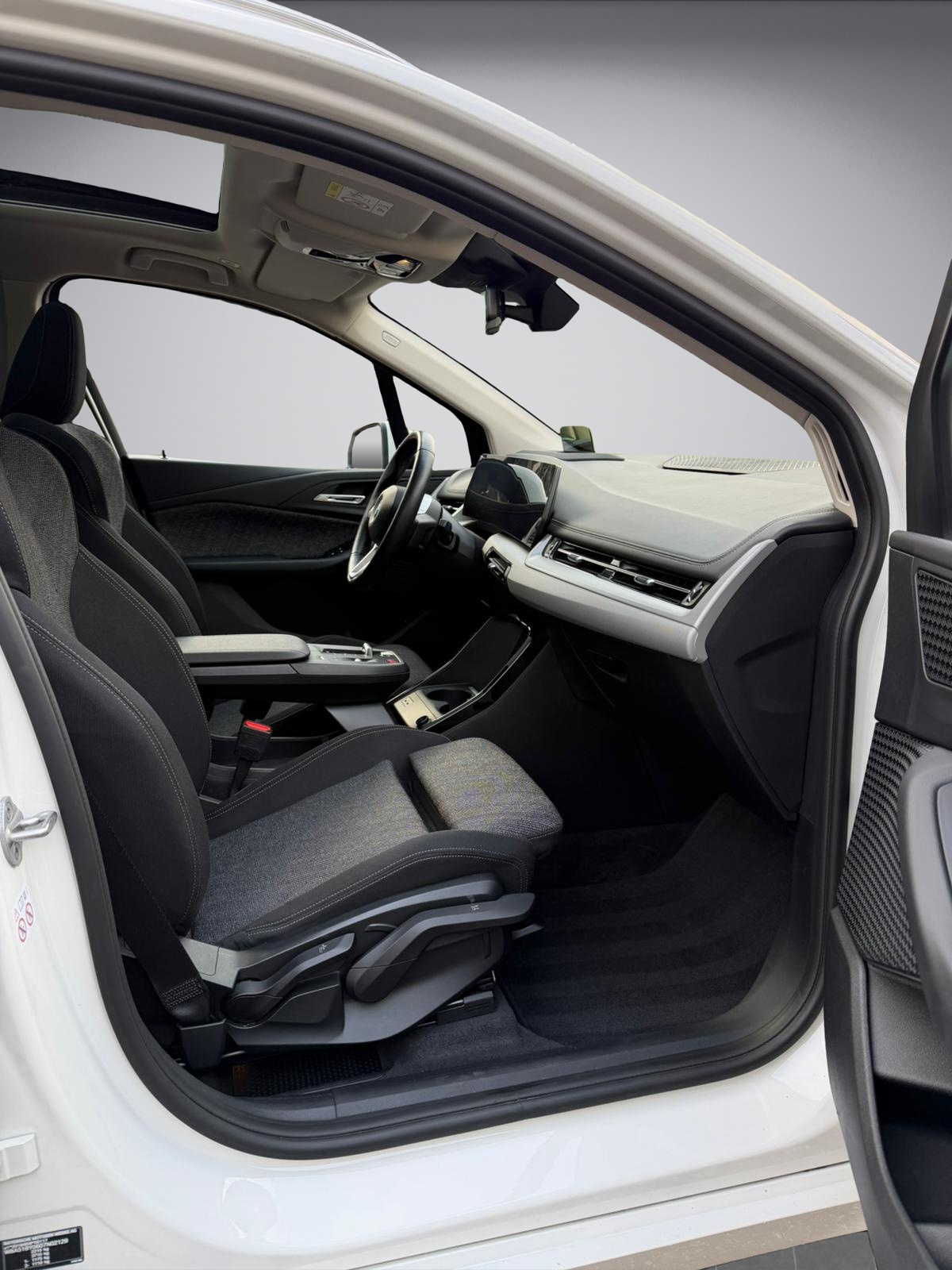 BMW 223d Active Tourer xDrive DKG-image-12