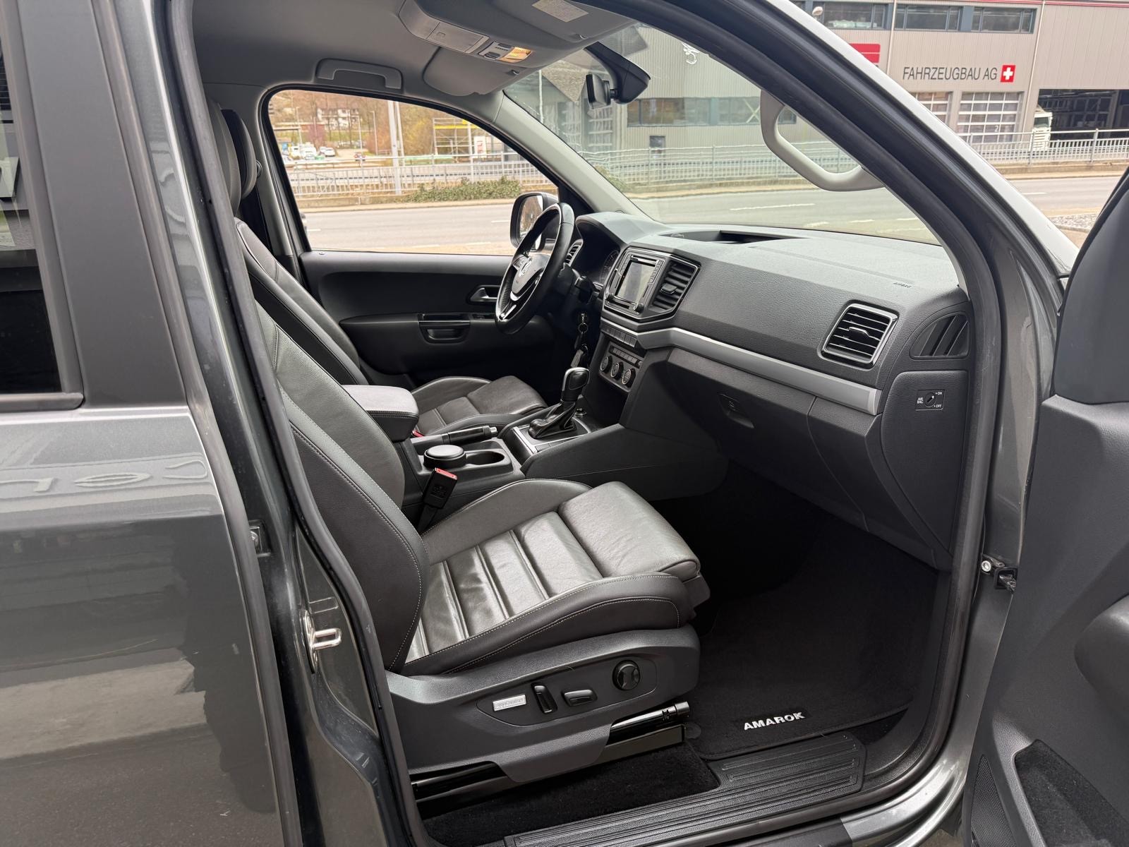 VW Amarok 3.0TDI Double CabCrossline 4M-image-16