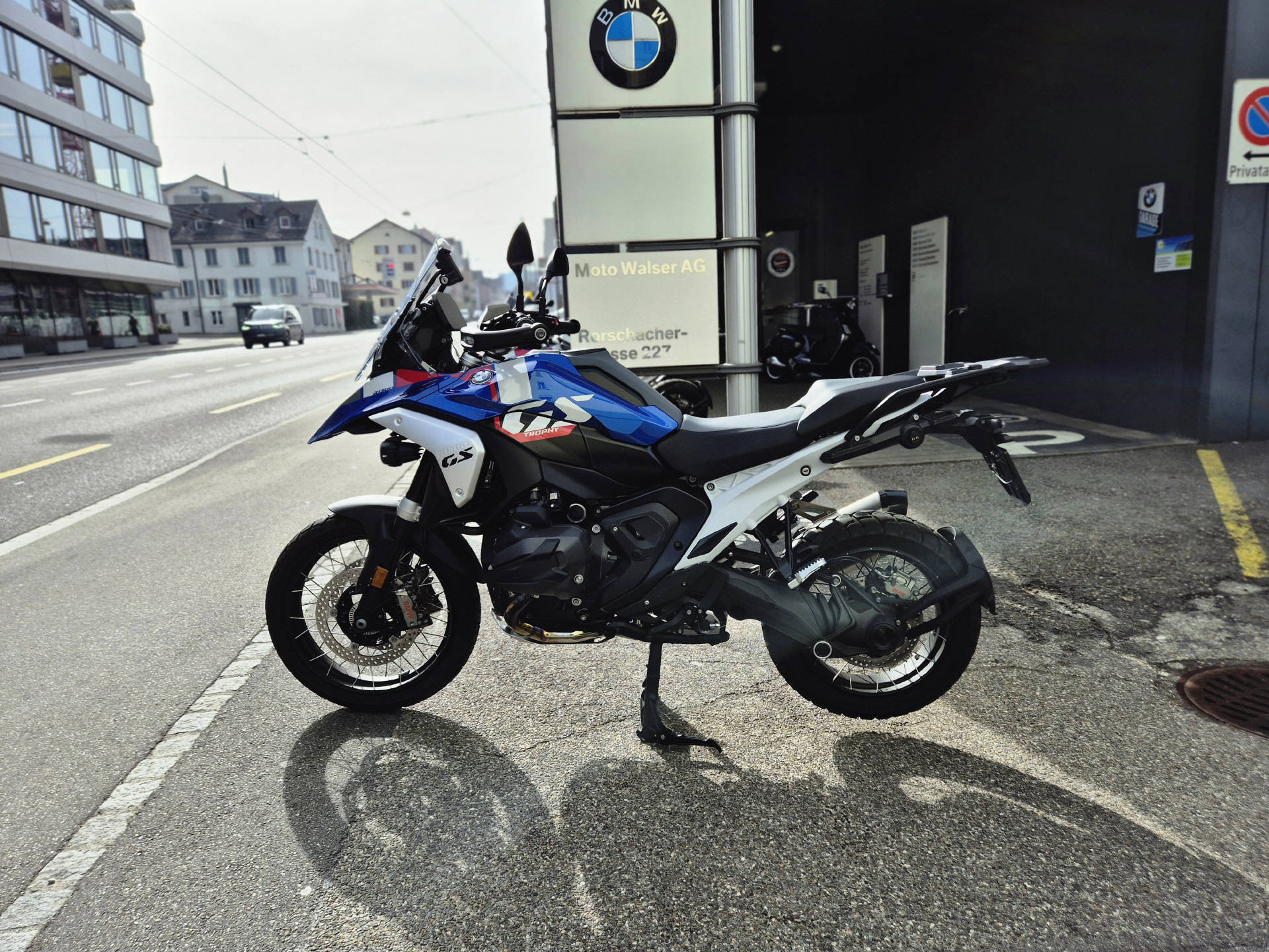 BMW R 1300 GS-image-0