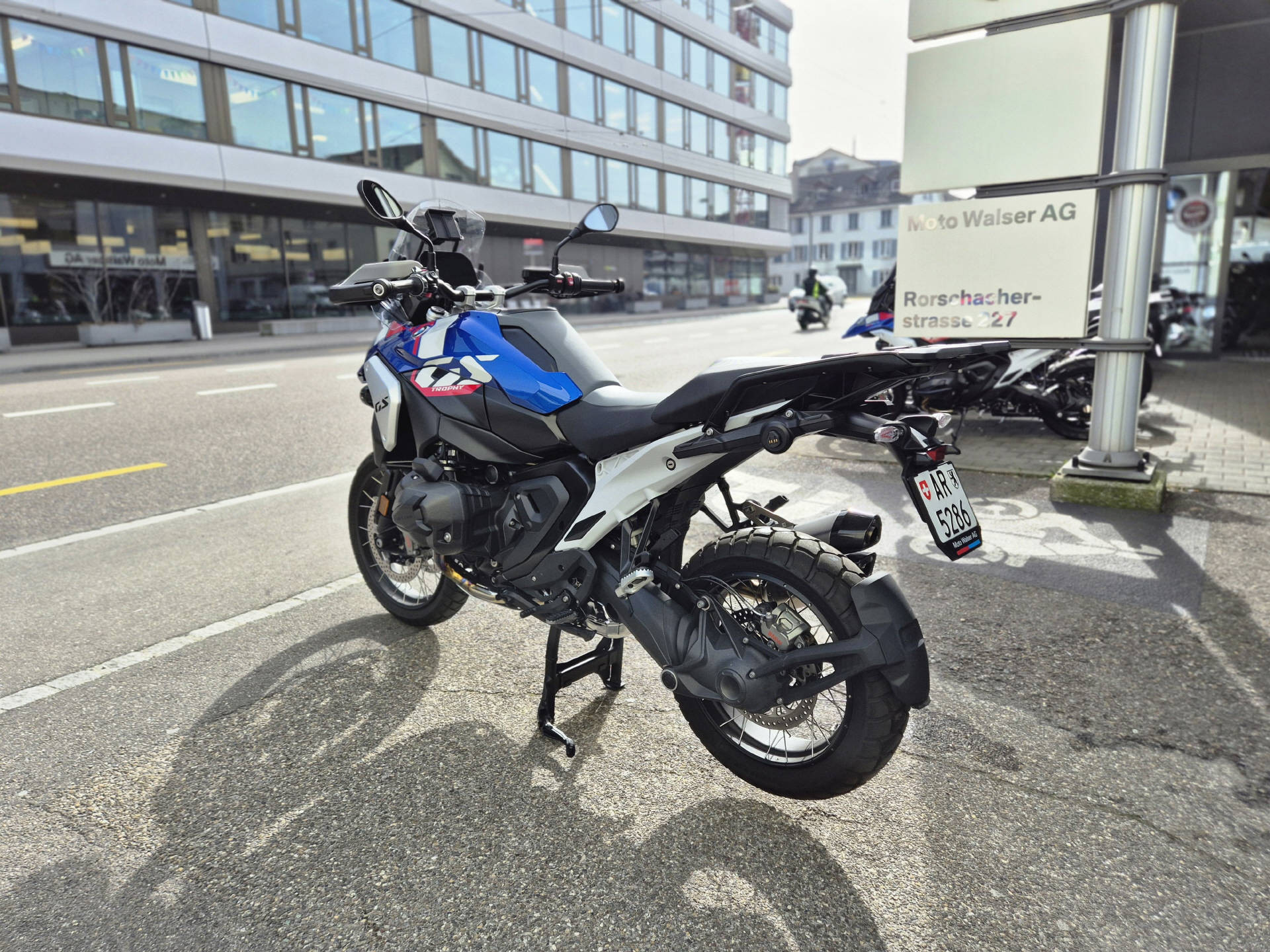 BMW R 1300 GS-image-5