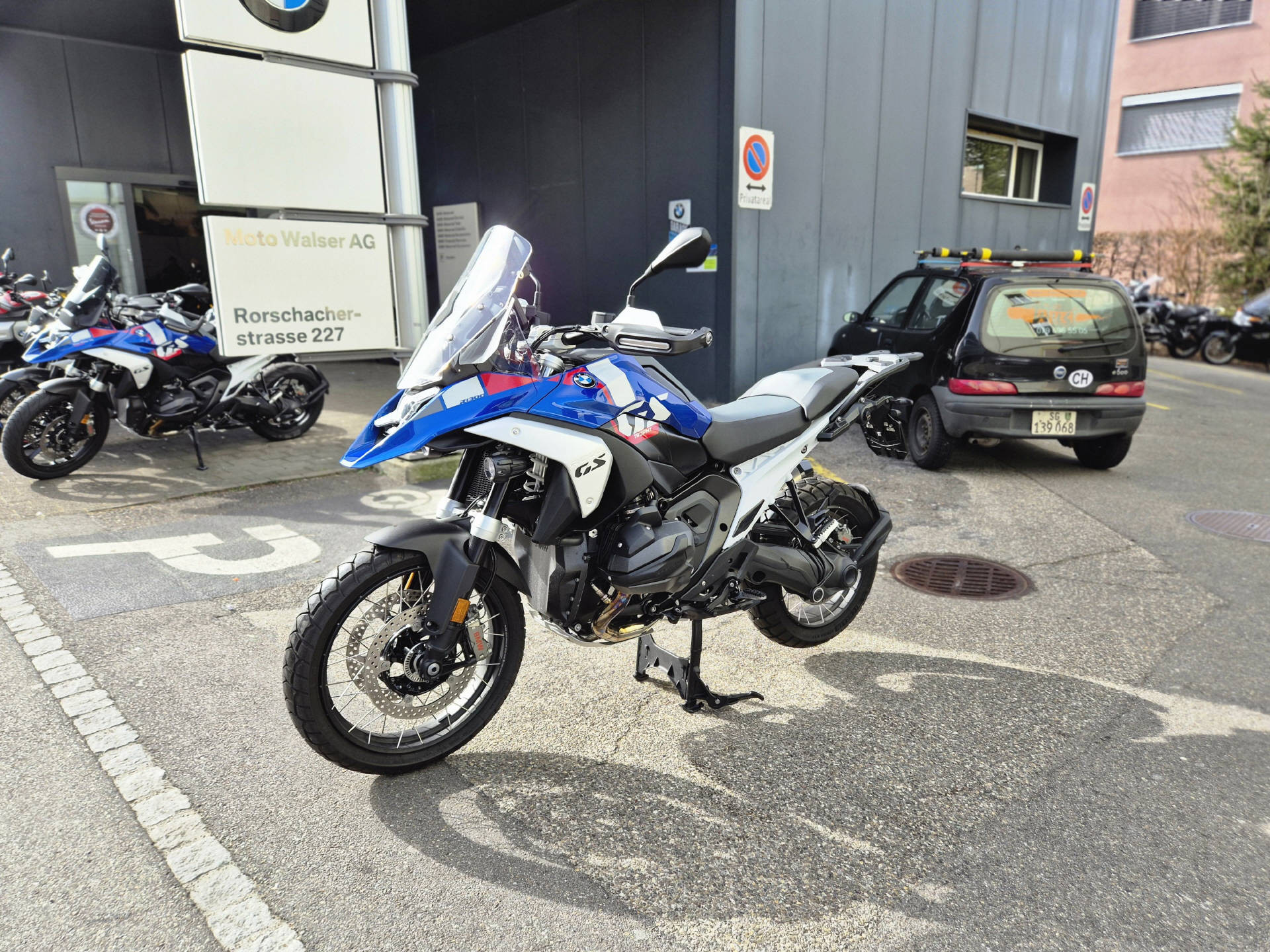 BMW R 1300 GS-image-1
