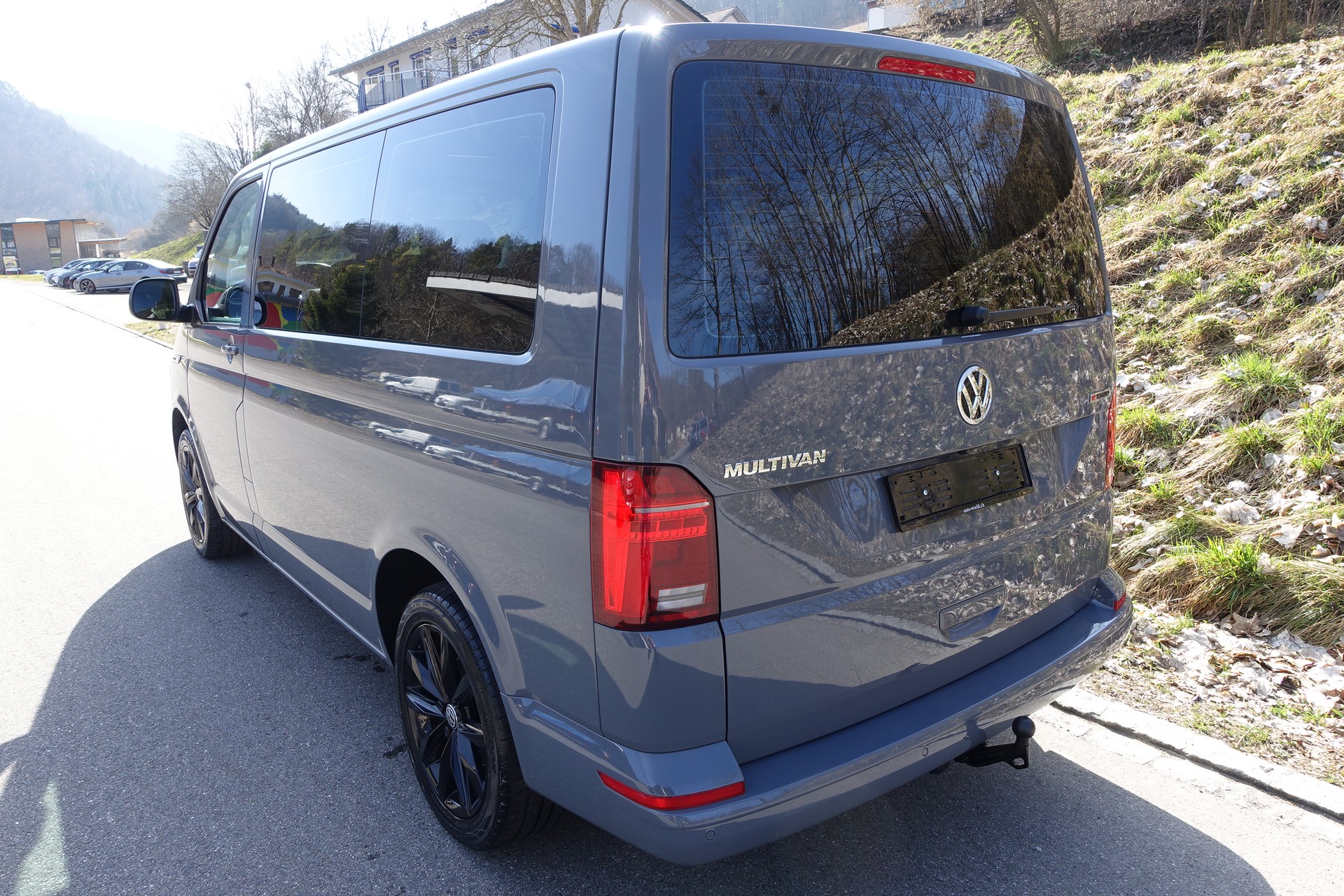 VW T6.1 Multivan 2.0 Bi-TDI Liberty Edition 4Motion DSG-image-5
