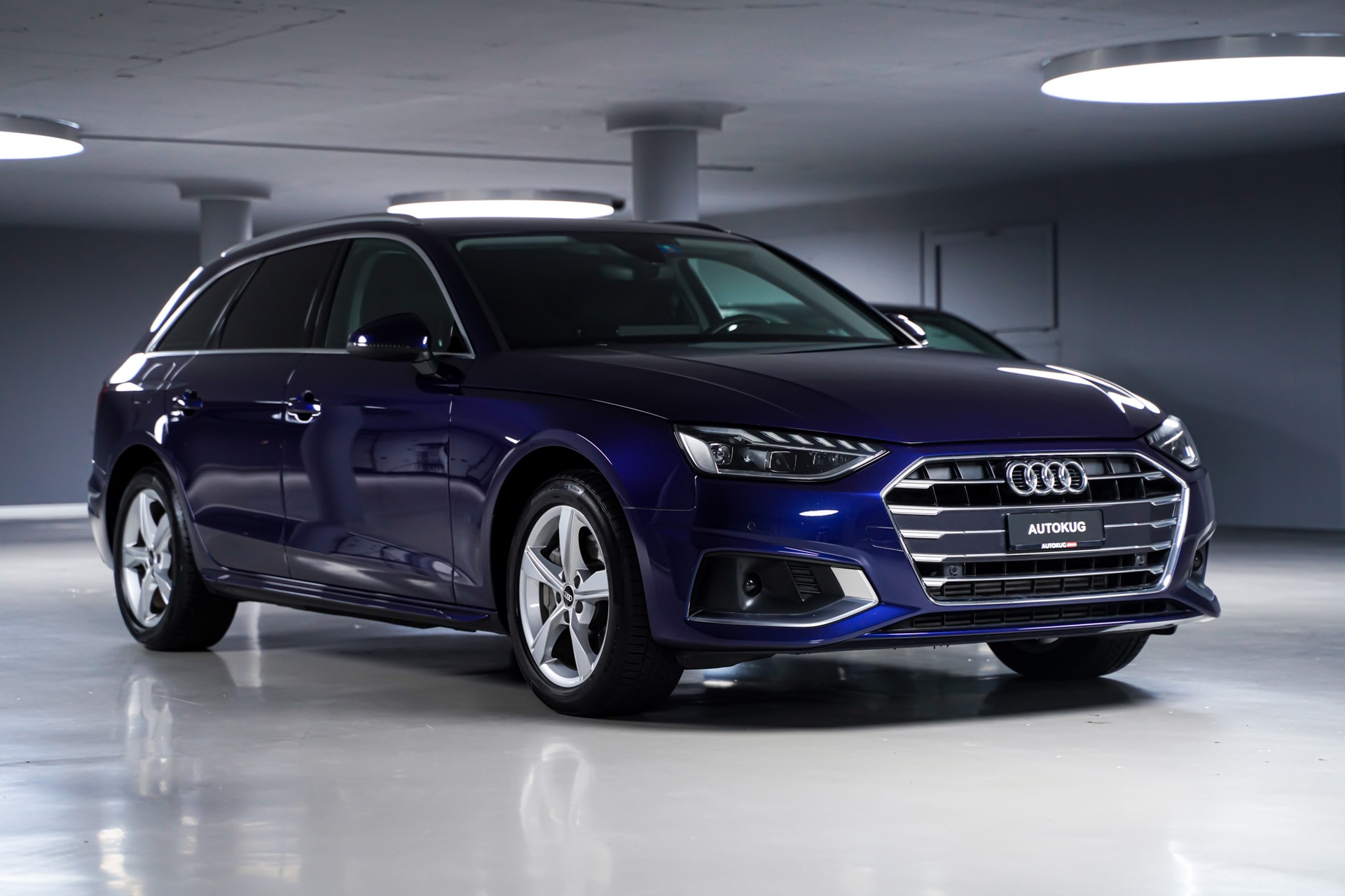 AUDI A4 Avant 40 TFSI advanced S-tronic-showroom-element-2