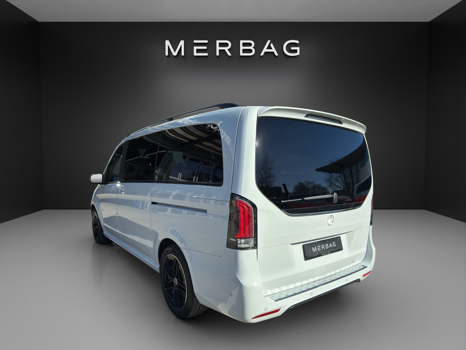 MERCEDES-BENZ V 300 d lang Exclusive 4Matic 9G-Tronic-image-3