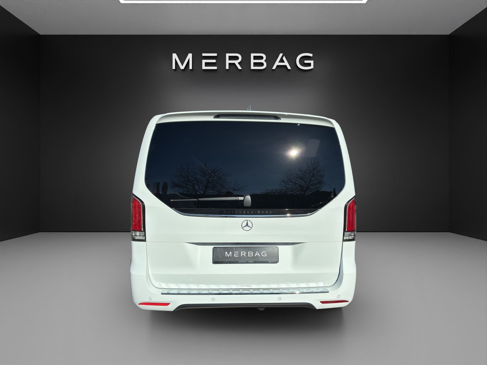 MERCEDES-BENZ V 300 d lang Exclusive 4Matic 9G-Tronic-image-4