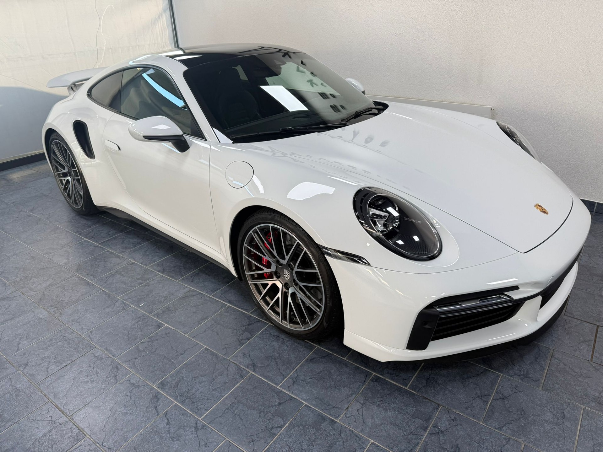 PORSCHE 911 Turbo PDK-showroom-element-2