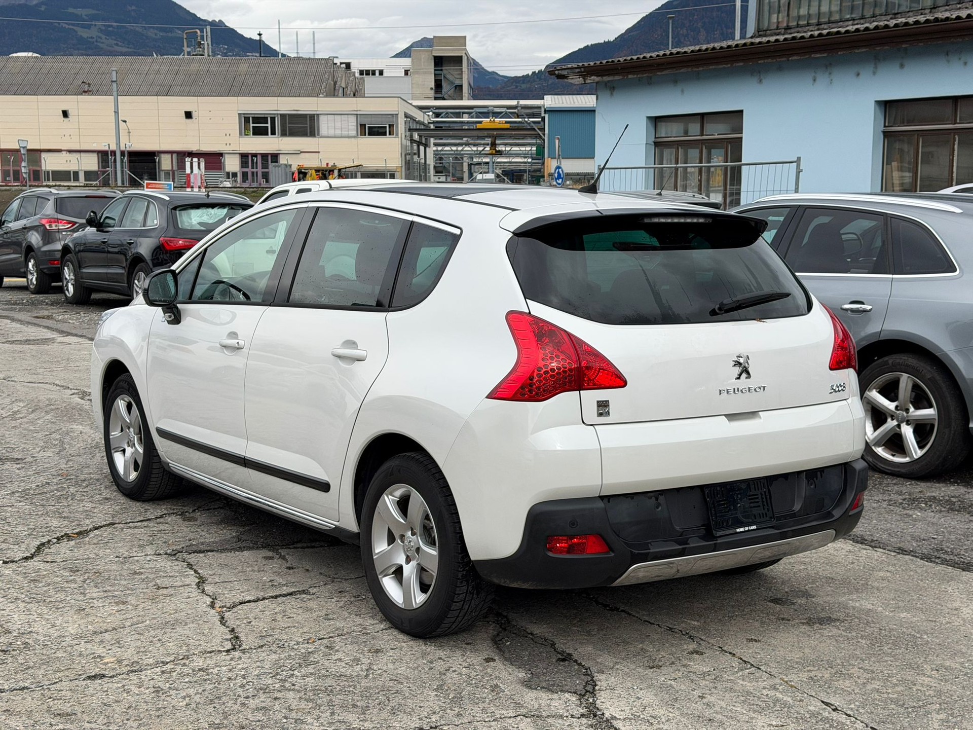 PEUGEOT 3008 HYbrid4 2.0 HDI EGS6-image-5