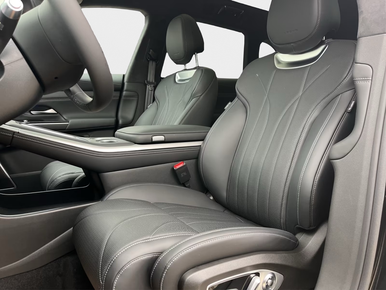 XPENG G9 93kWh Performance AWD Black Edition Premium Paket/ My 2026-showroom-element-3