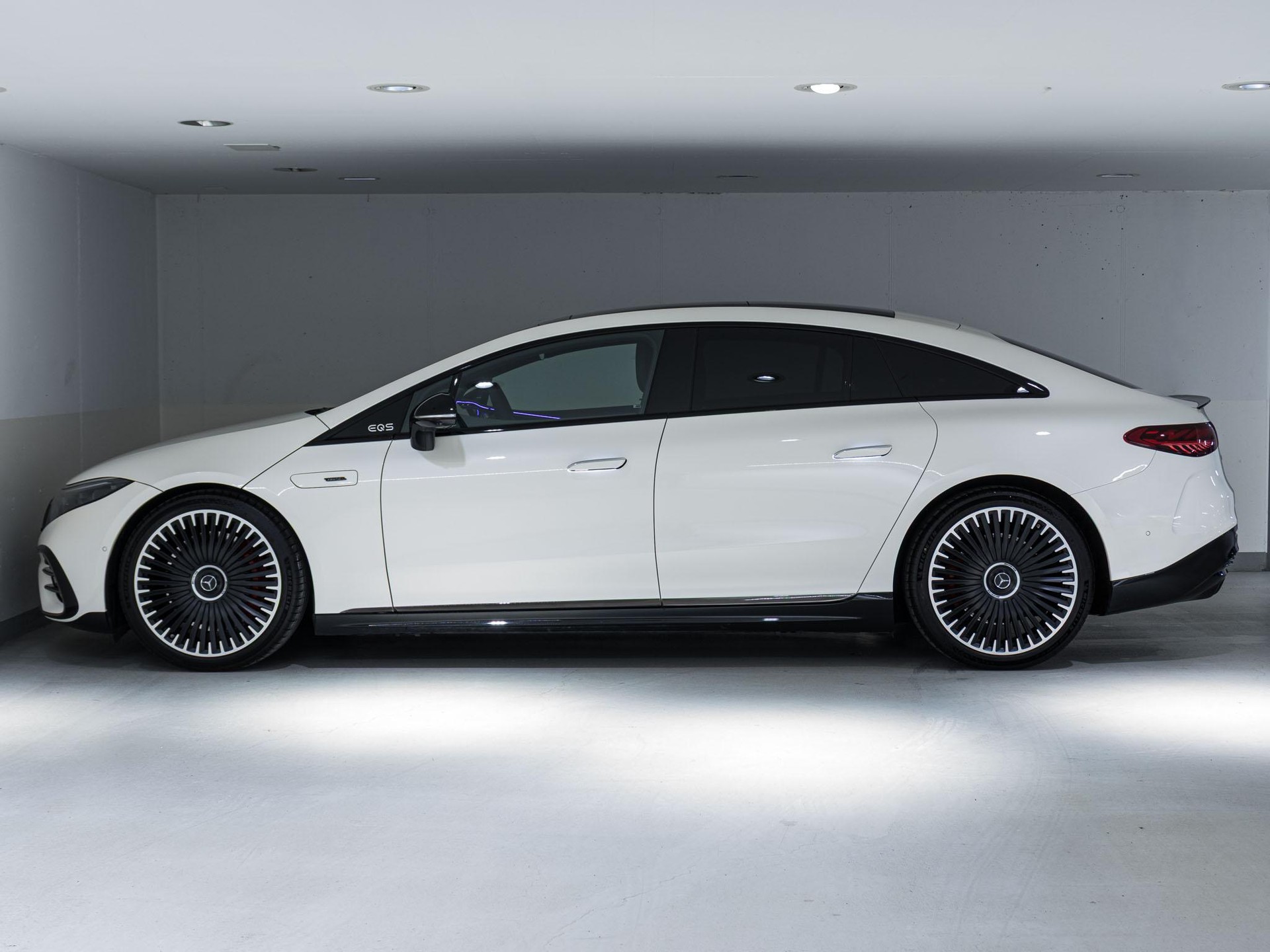 MERCEDES-BENZ EQS 53 AMG 4MATIC+-image-4