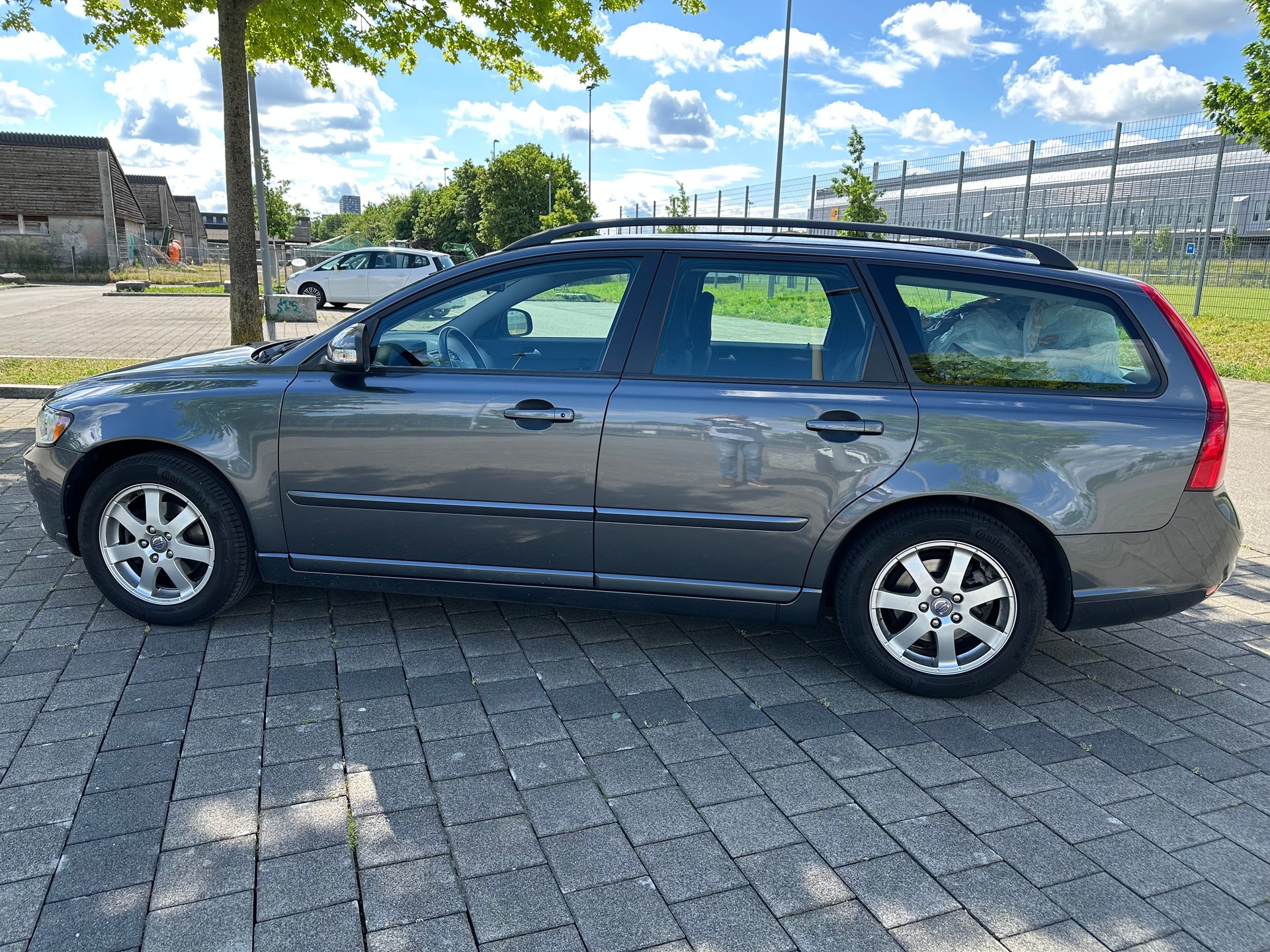 VOLVO V50 1.6 Kinetic-image-7