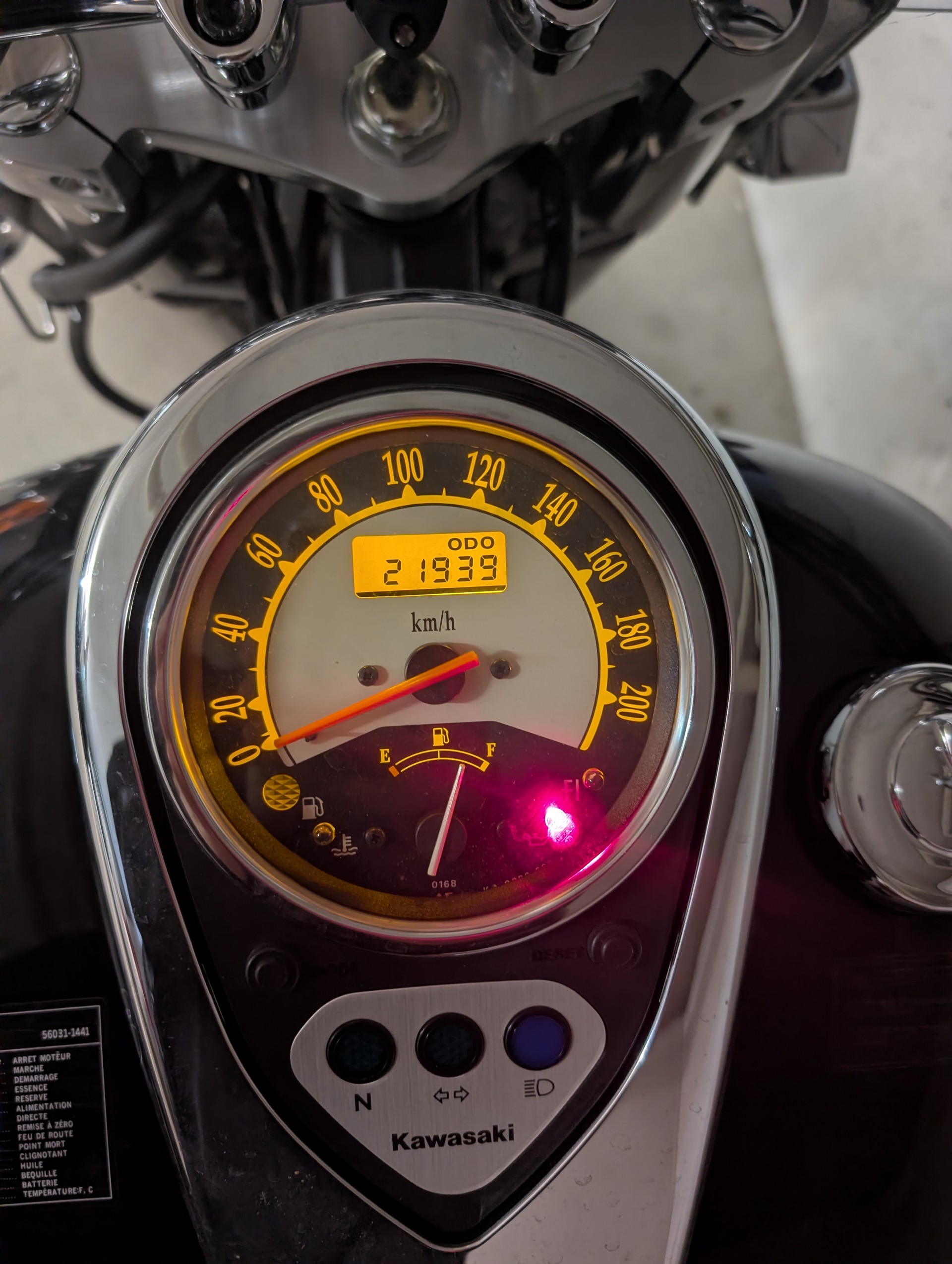 KAWASAKI VN 900 Classic Light Tourer-image-4