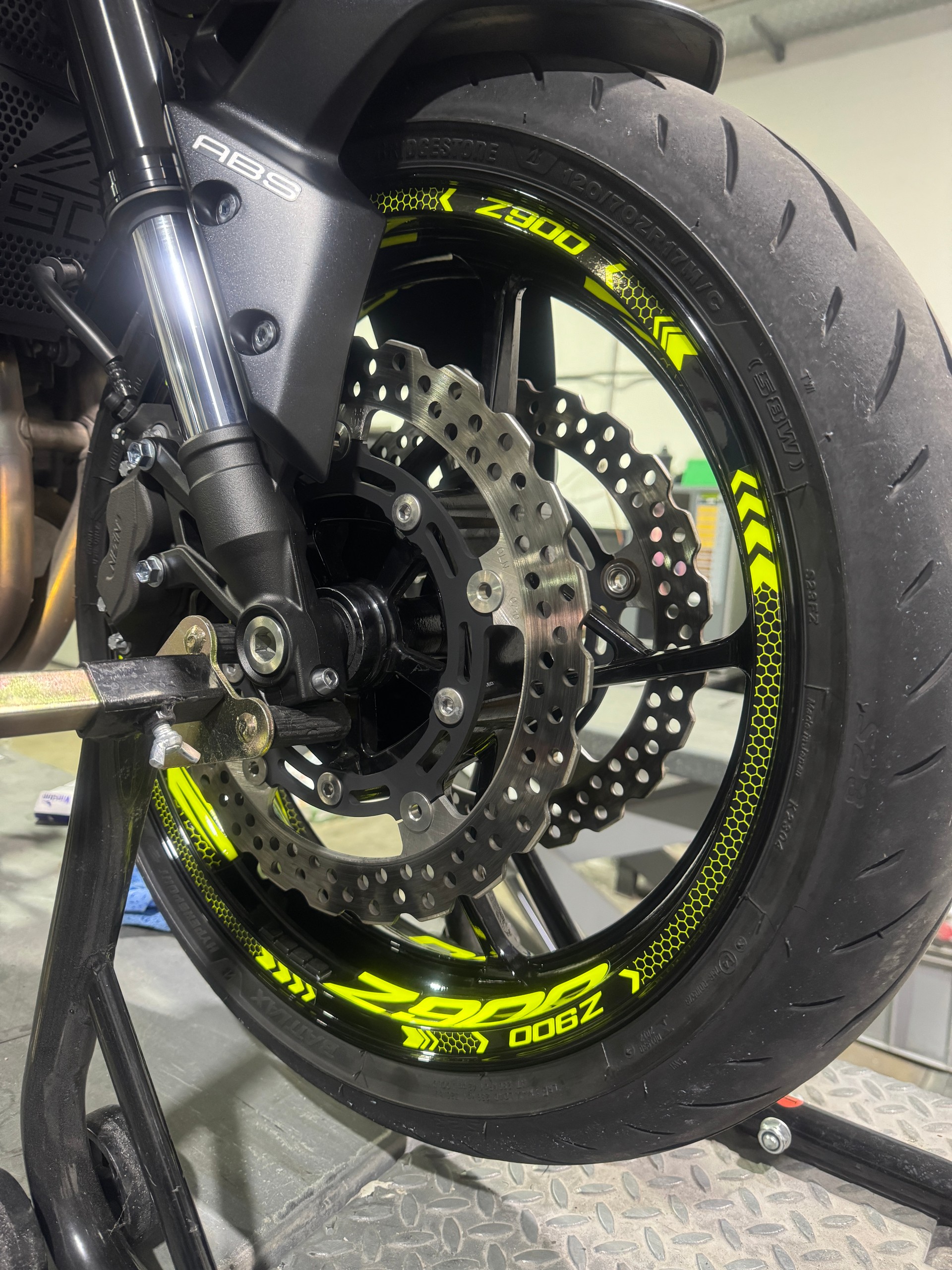 KAWASAKI Z 900-image-6