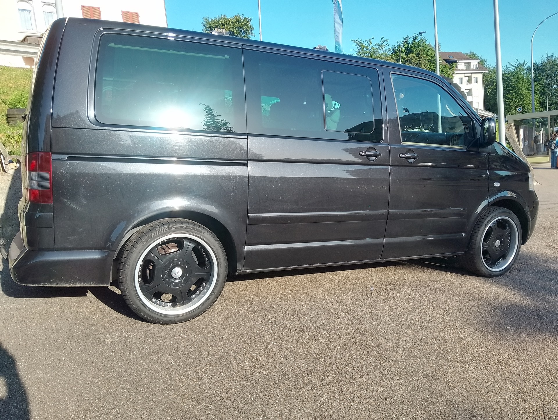 VW T5 Multivan Highline 2.5 TDI-image-6