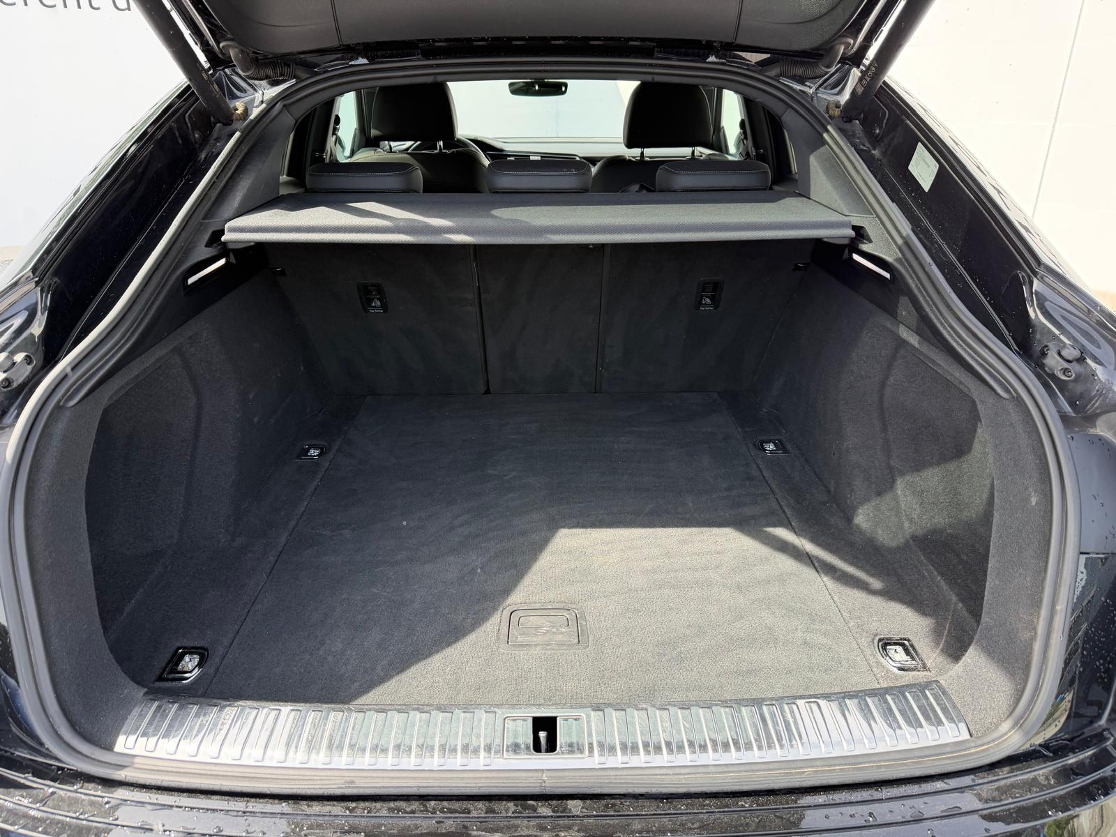 AUDI e-tron 55 Advanced Black Edition quattro-image-12