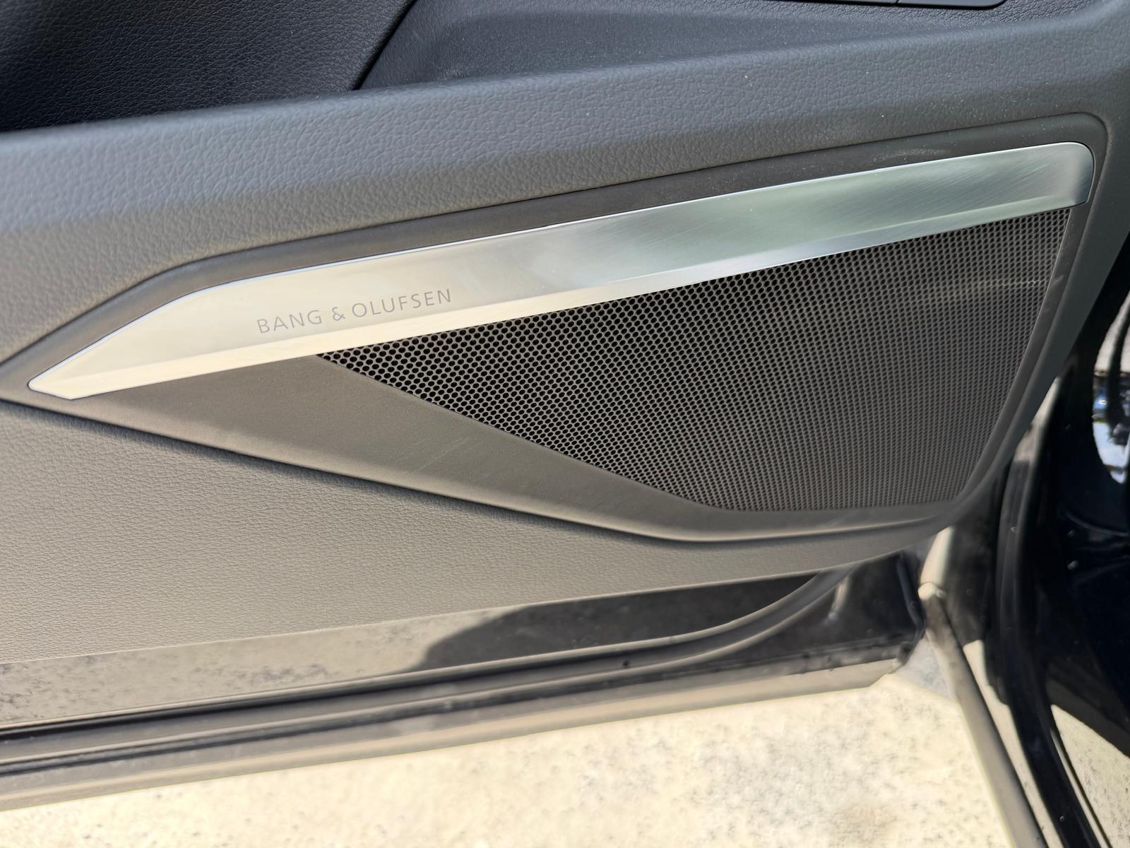 AUDI e-tron 55 Advanced Black Edition quattro-image-10