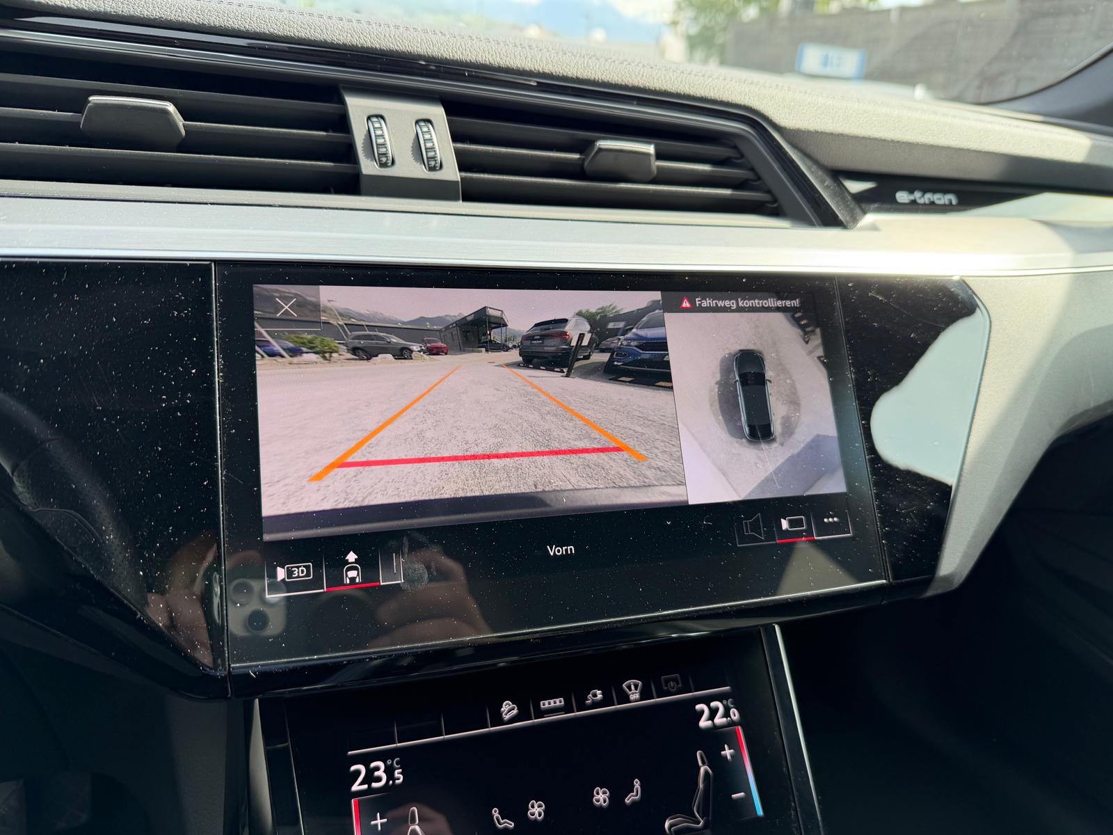 AUDI e-tron 55 Advanced Black Edition quattro-image-11