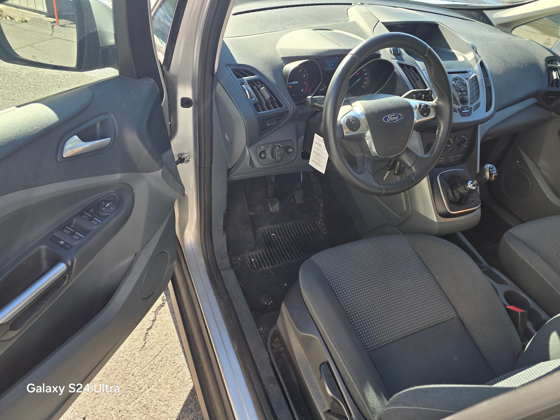 FORD C-Max 1.0 SCTi Ambiente-image-9