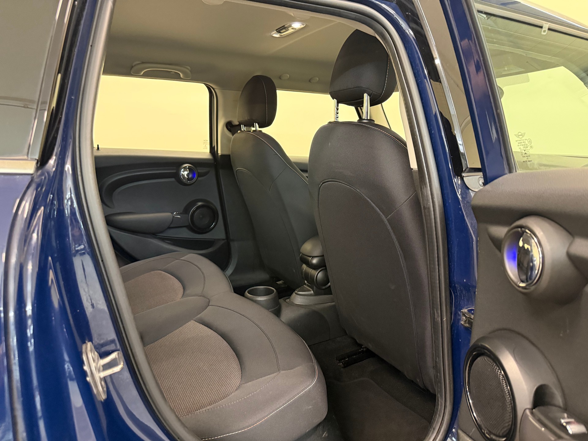 MINI Cooper D Steptronic-image-27
