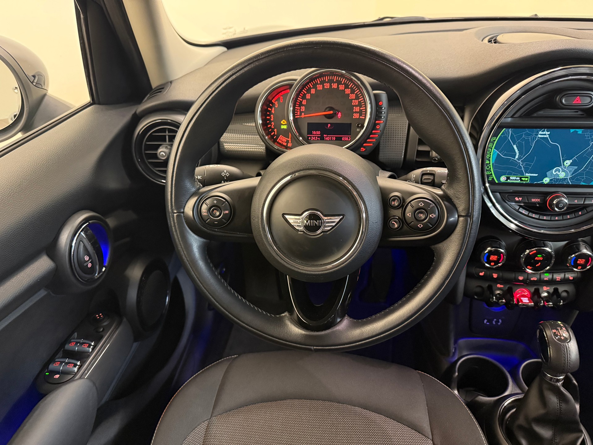 MINI Cooper D Steptronic-image-16