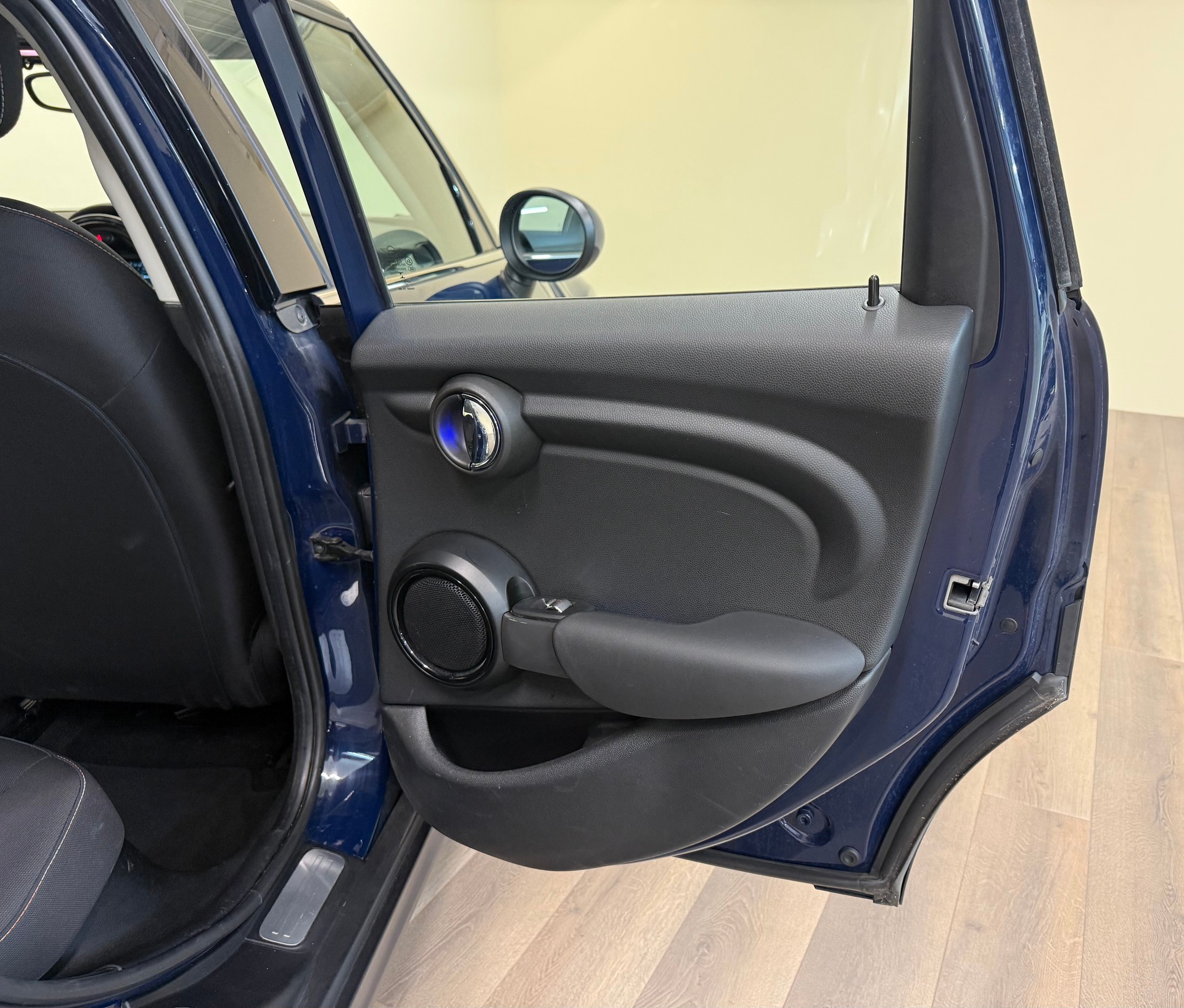 MINI Cooper D Steptronic-image-26