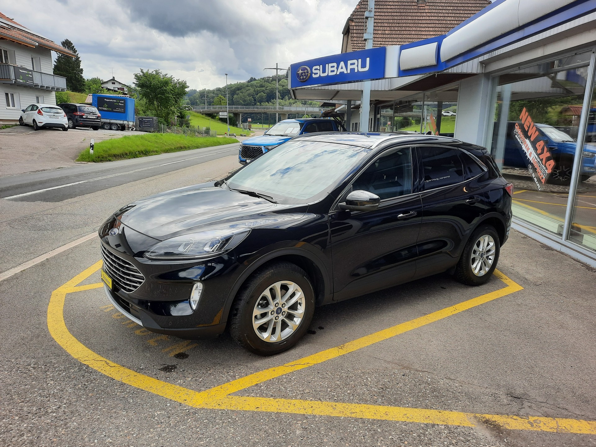FORD Kuga 2.5 FHEV Titanium X 4WD