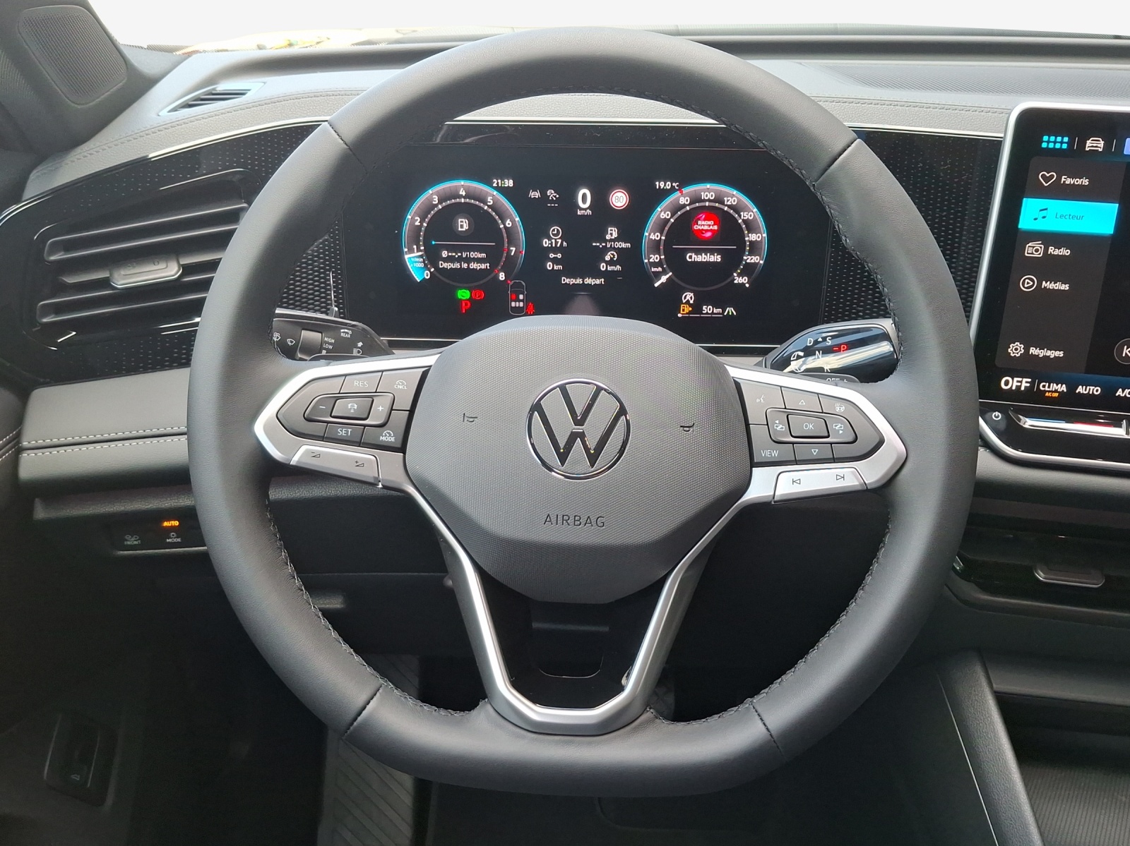 VW Tiguan 2.0 TSI DSG R-Line United 4Motion-image-10