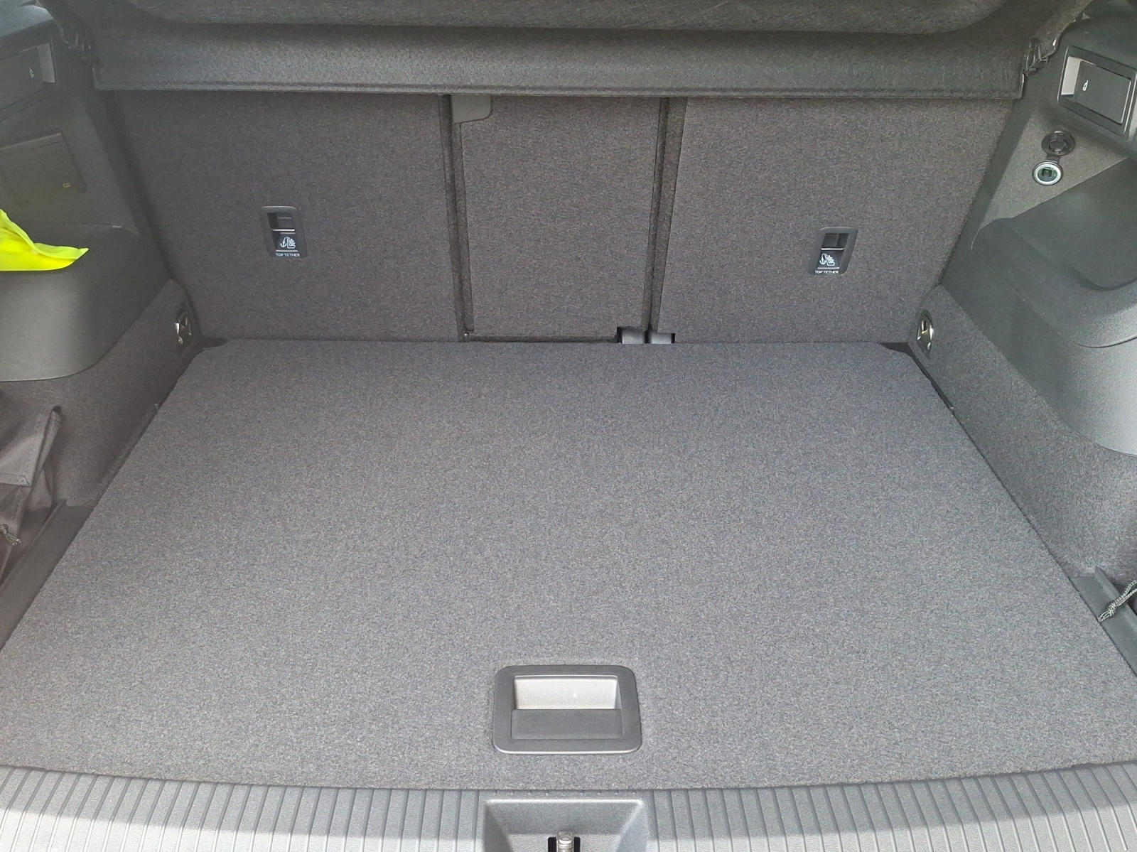 VW Tiguan 2.0 TSI DSG R-Line United 4Motion-image-12