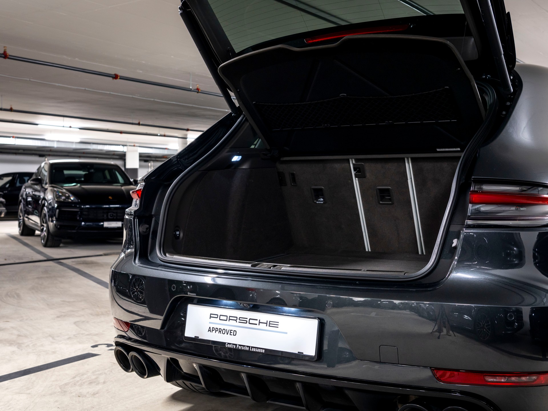 PORSCHE Macan Turbo PDK-image-6
