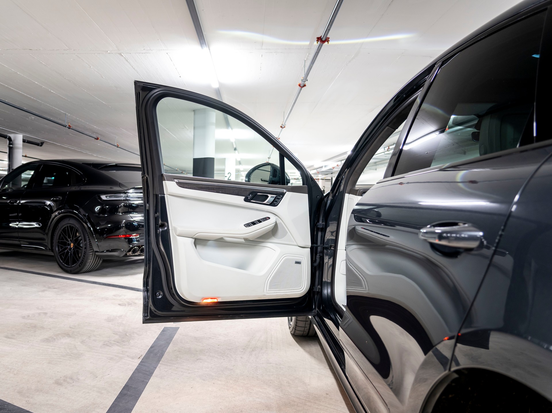 PORSCHE Macan Turbo PDK-image-20