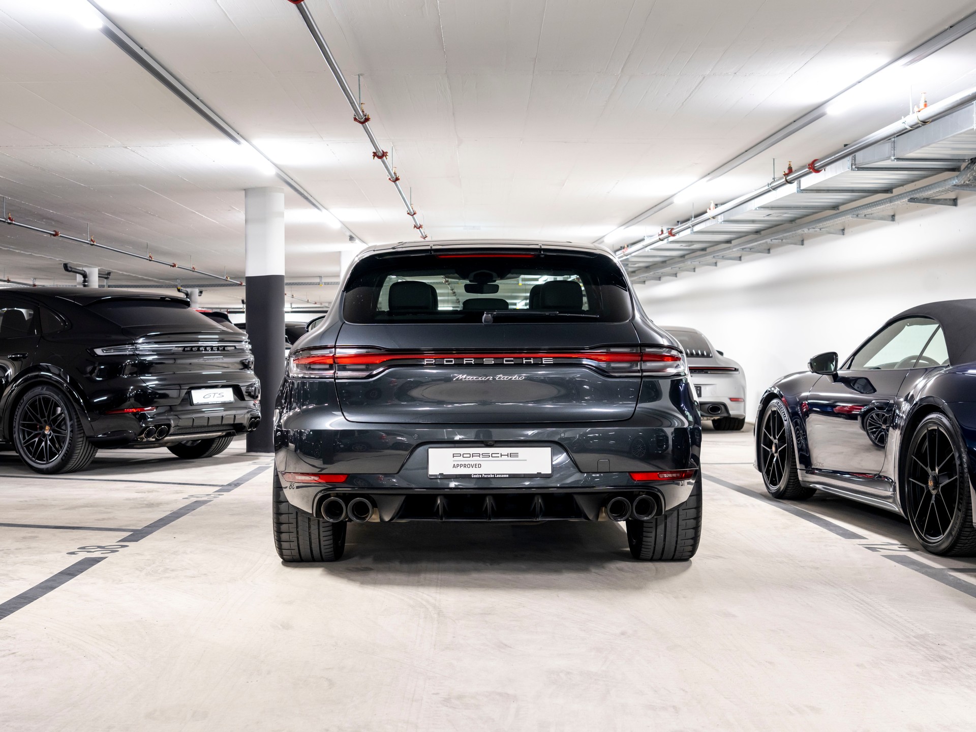 PORSCHE Macan Turbo PDK-image-4