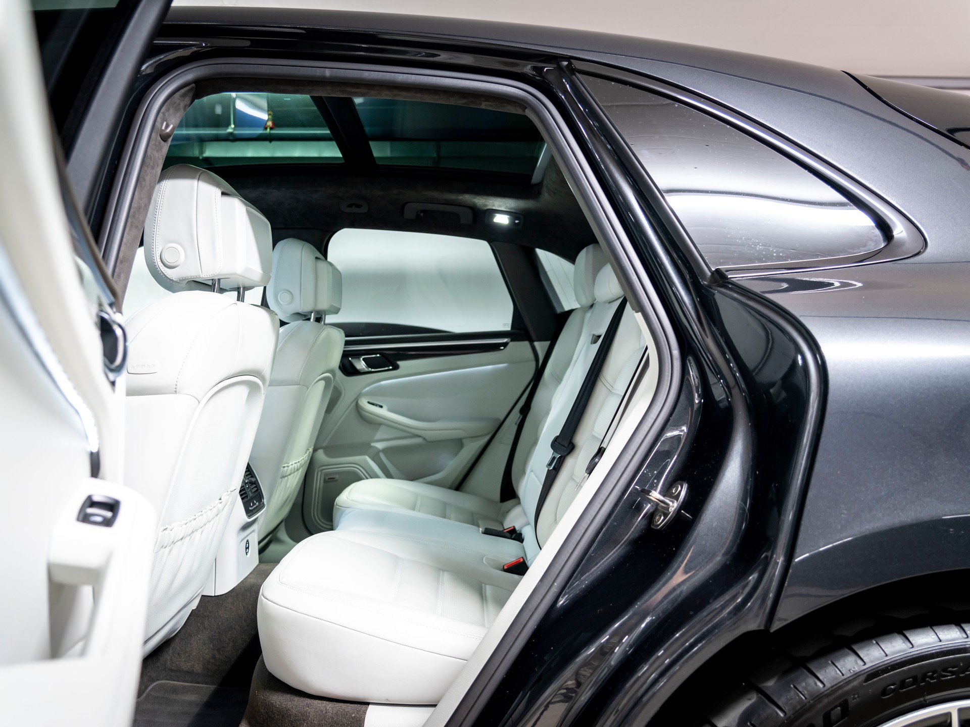 PORSCHE Macan Turbo PDK-image-21