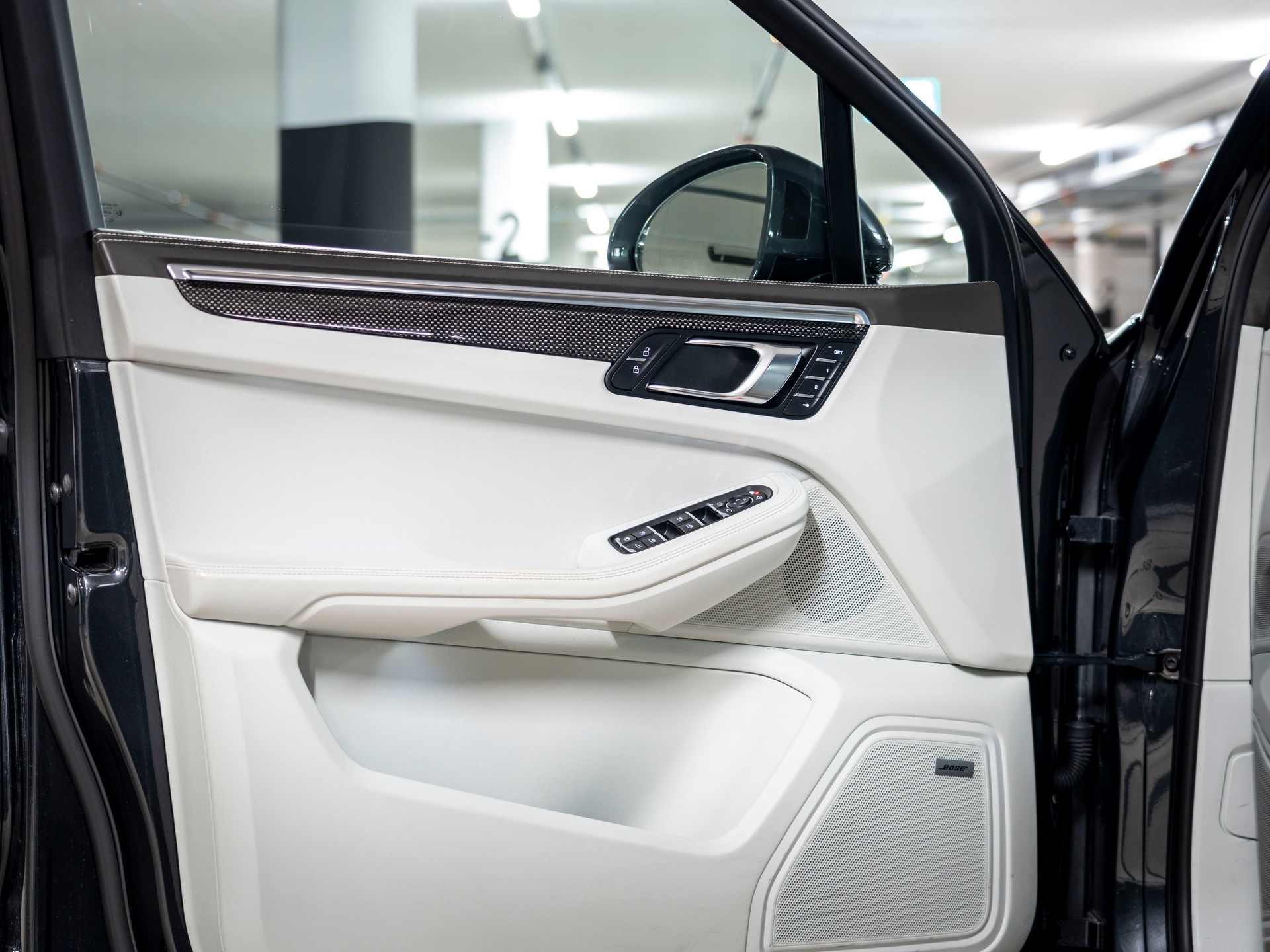 PORSCHE Macan Turbo PDK-image-19