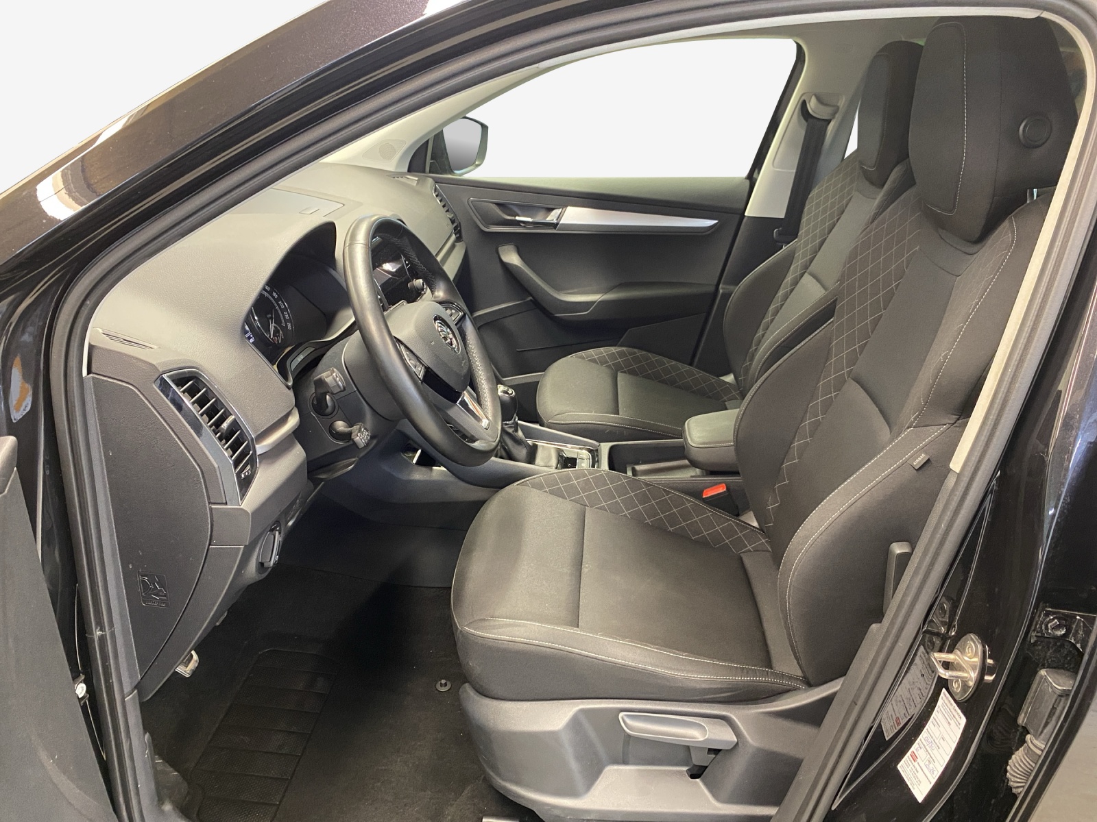SKODA Karoq 2.0 TDI CR Ambition 4x4-image-7