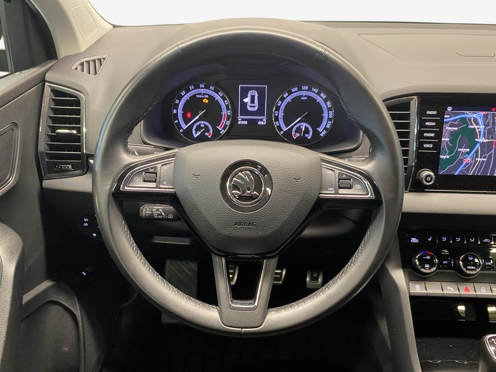 SKODA Karoq 2.0 TDI CR Ambition 4x4-image-9