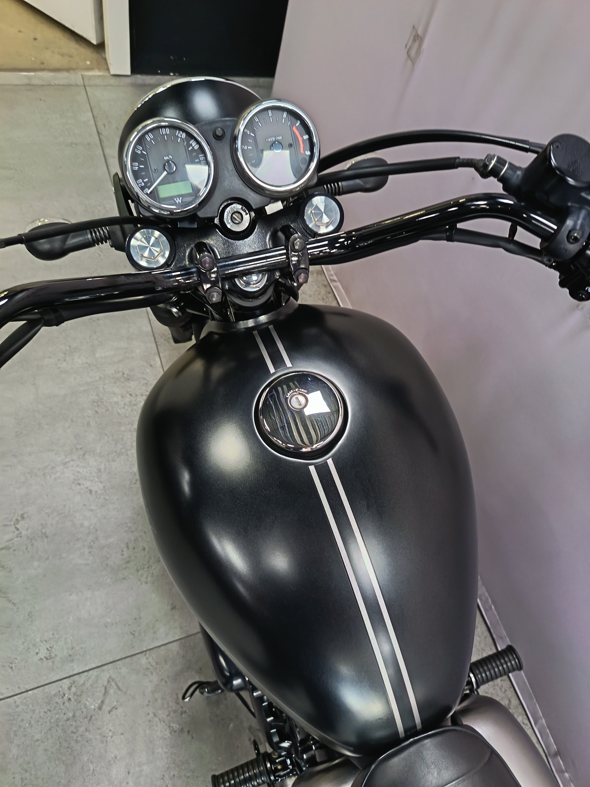 KAWASAKI W 800-image-4