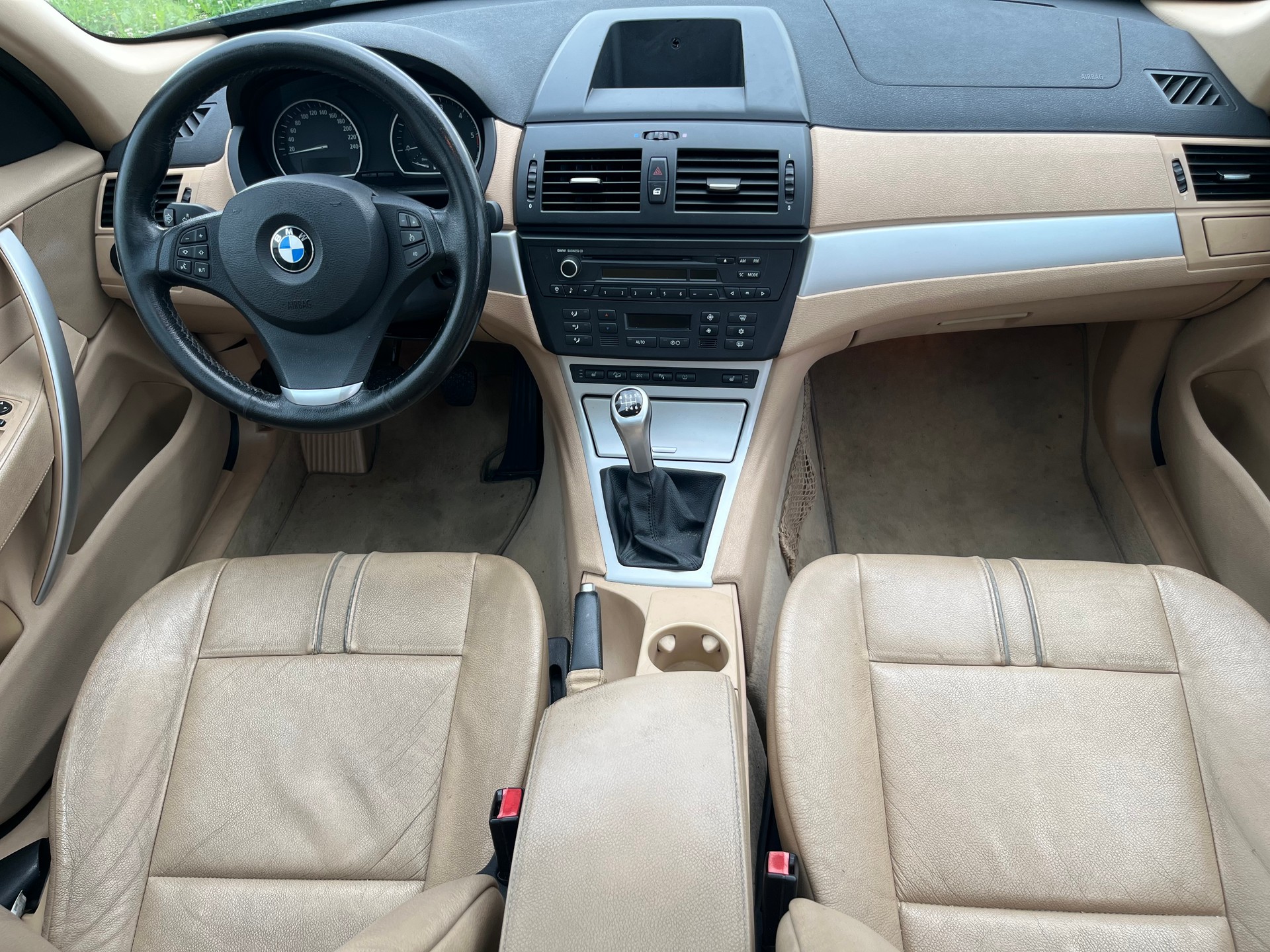 BMW X3 xDrive 20d (2.0d)-image-10